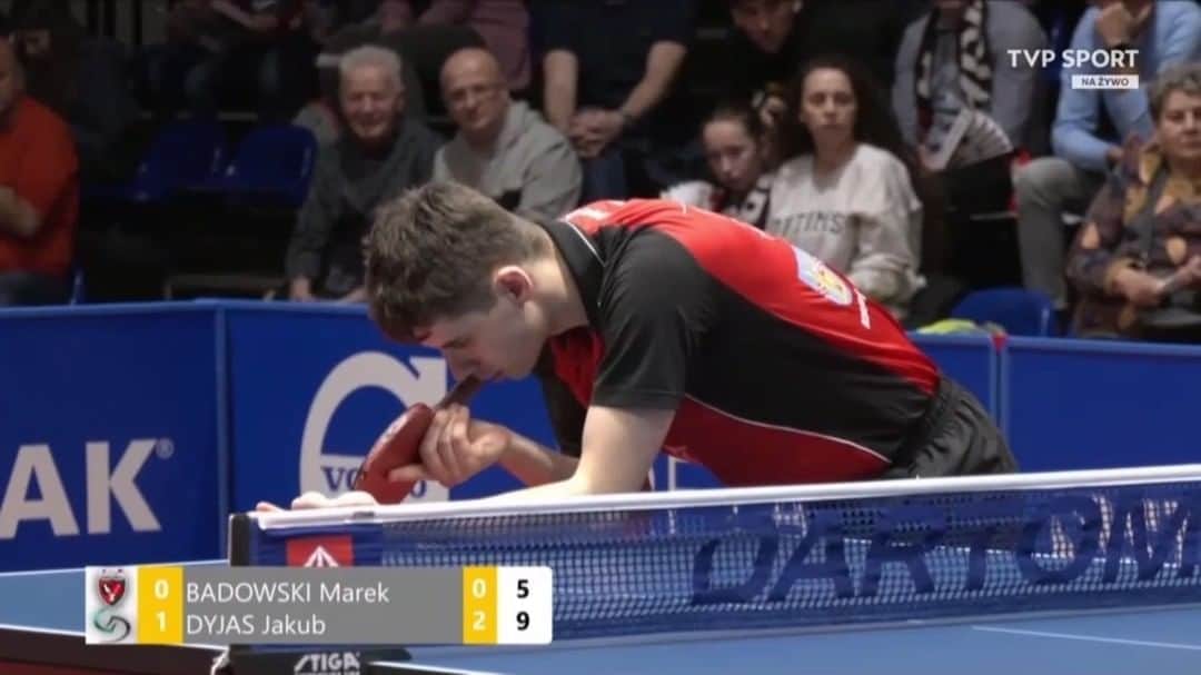 ヤクブ・ディヤスのインスタグラム：「Za niespełna 4️⃣ godziny powrócimy do rozgrywek LOTTO Superligi 🏓  Dziś o 16:00 zagramy na wyjeździe z Global Pharmą Orlicz 1924 Suchedniów, a we wtorek o 17:00 podejmiemy we własnej hali Polski Cukier Gwiazdę Bydgoszcz 💪 😁  Zanim jednak staniemy do walki o kolejne ligowe punkty, zobaczcie kilka akcji w pojedynku z Markiem Badowskim w półfinale Pucharu ETTU 🔥🔥🔥  🎥 @tvpsport  @donictabletennis @dekorglass @polski_ts  #donicfamily #createsuccess #tabletennis #jakubdyjas #marekbadowski #dekorglass #działdowo #bogoria #grodziskmazowiecki #match #video #short #pingpong #fight #LOTTOSuperliga #enea #pzts #tenisstołowy」
