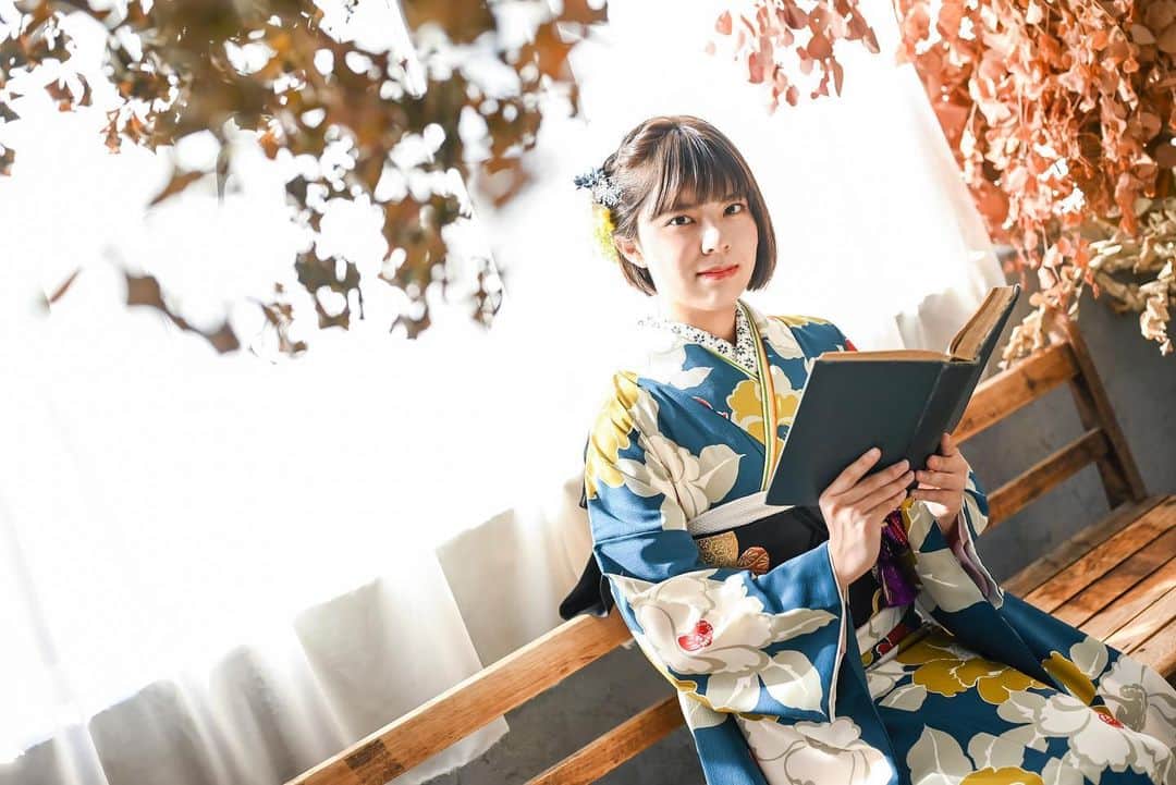LE-PLA BEAUのインスタグラム：「. ハナエミ振袖展示会👘 〜4/2（日）開催中🌷  24年、25年度成人の方はお急ぎください❗️ .  ご予約はWeb、お電話受け付けております📞 　　　詳細はHPでご確認ください😊 @minmi_toyokawa  @photostudio_minmi  @hanaemi_kimono  ---------------------------------------------------------- #振袖 #振袖ヘア #成人式ヘア #成人式 #成人式前撮り #成人式ヘアセット #成人式振袖 #成人式髪飾り #成人式帯結び #振袖前撮り #振袖レンタル #振袖帯結び #ママ振 #ママ振袖 #ママ振袖アレンジ #前撮り #フォトスタジオ #フォトスタジオ豊川#写真館」
