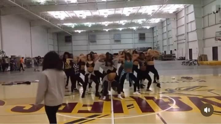 Kaelynn KK Gobert-Harrisのインスタグラム：「Going through some footage, and I found this cute lil bop.  Went from being on Sparkidz, to choreographing the Playoff game for the Cavalier girls 🤌🏾 #fullcircle」