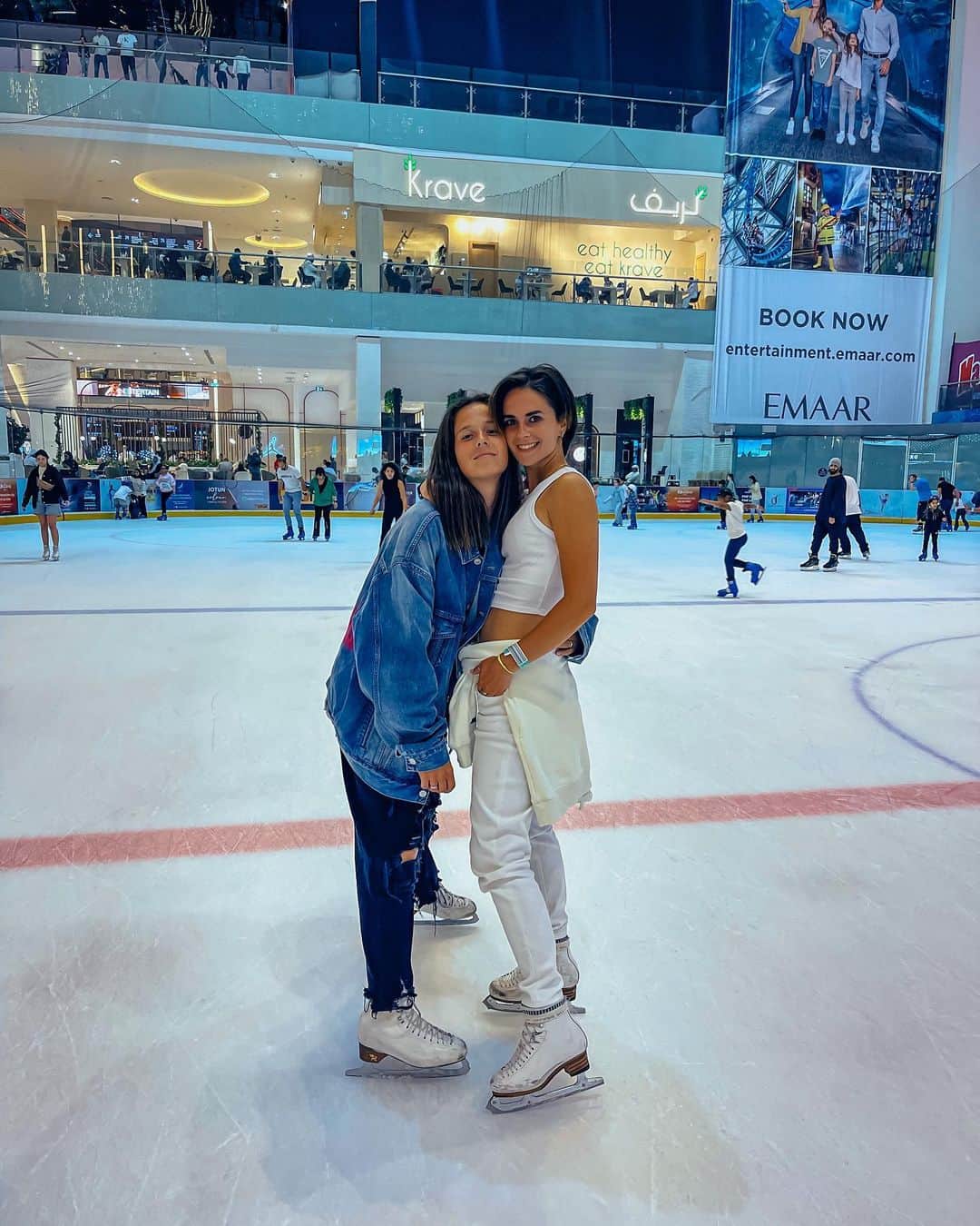 ナタリア・ザビアコさんのインスタグラム写真 (ナタリア・ザビアコInstagram)「Switched Tennis for Ice