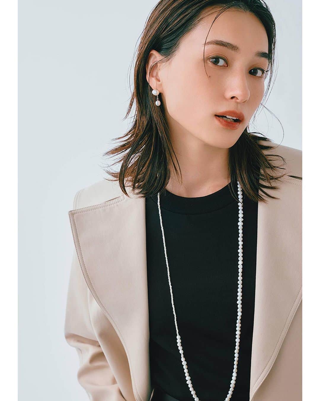 小濱なつきのインスタグラム：「Marisol  @marisolmagazine   #M7daysbijovx #m7days  #パールアクセサリー」