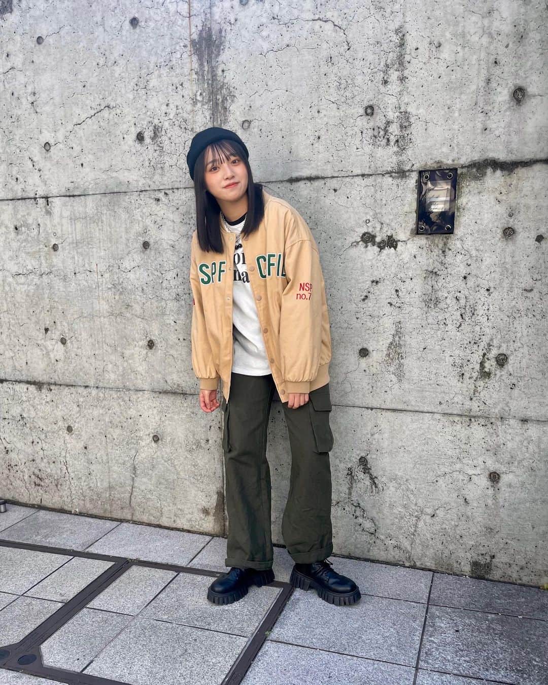 のインスタグラム：「🎱✴️   #私服  #ストリートファッション」