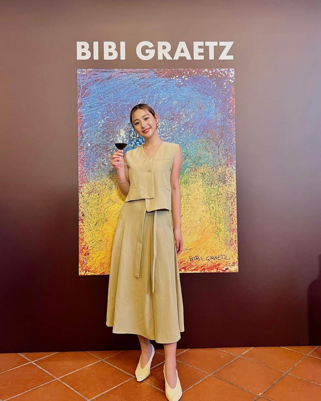 のインスタグラム：「@bibigraetz @pieroth_japan  ワインテイスティングイベント🍷  こちらのセットアップは @gabine_tokyoでした👗  #GABINE」