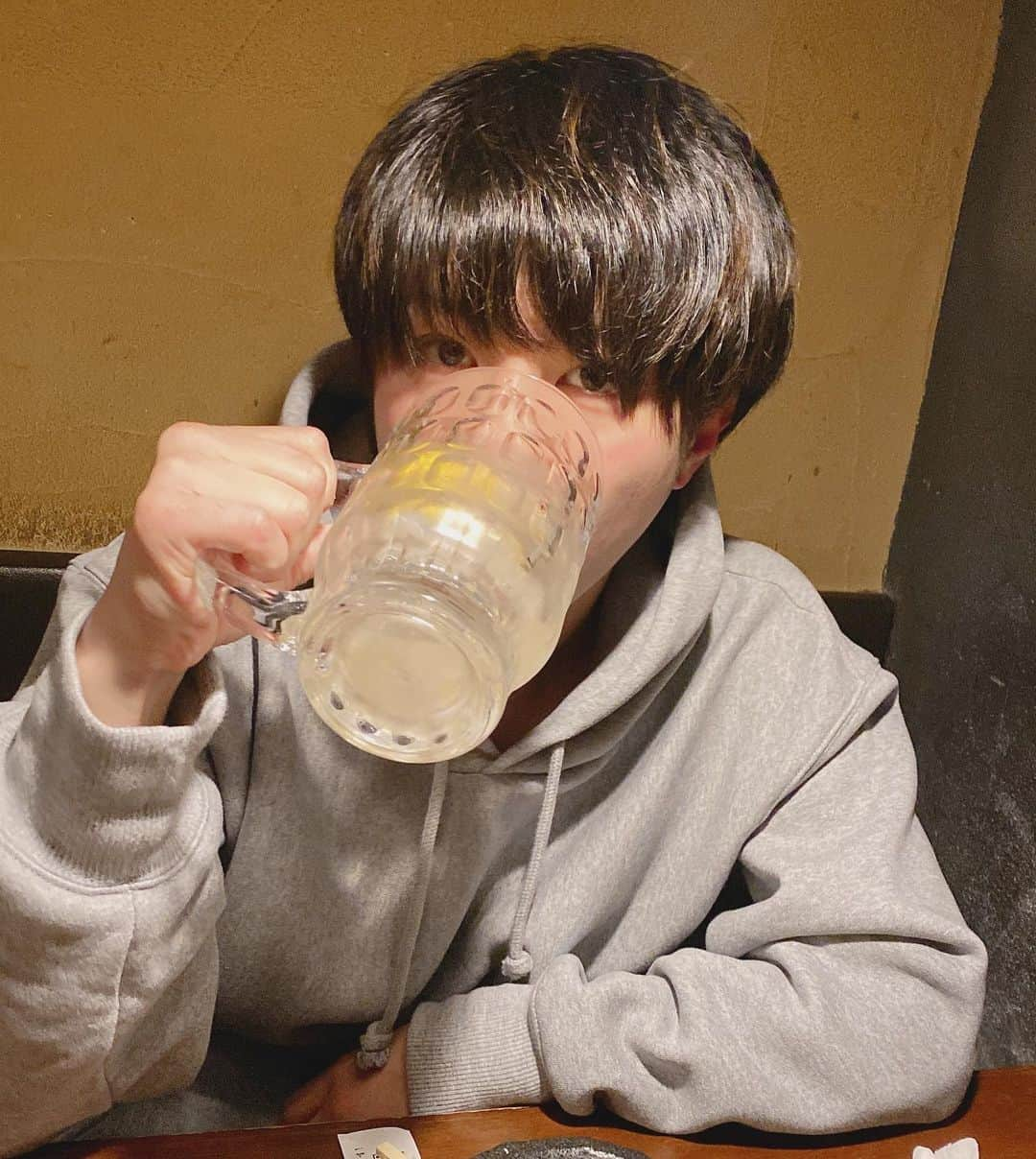 若槇太志郎さんのインスタグラム写真 - (若槇太志郎Instagram)「ゆるっと居酒屋で飲むの好き 居酒屋チェーン店好きなとこあるかぁ？」2月26日 21時30分 - taishiro.wakamaki.official