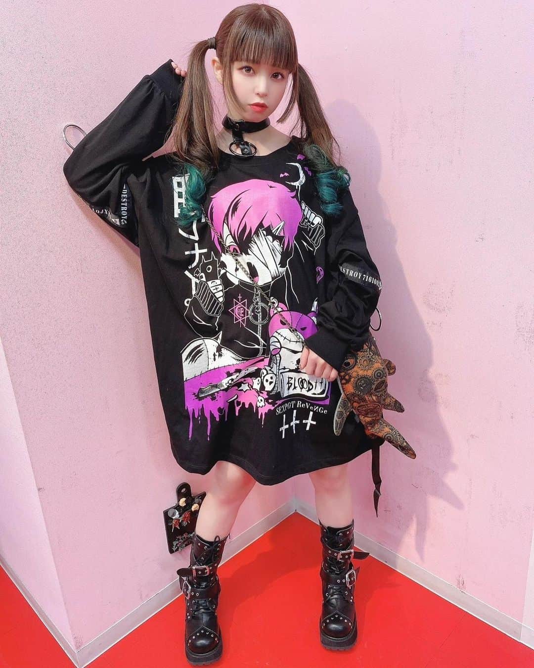 春奈るなのインスタグラム：「#春奈るなティケシュシュ来店イベント✨ お越しくださった皆さま本当にありがとうございました💖 久々に近い距離で写真を撮ったり、お喋りしたり、とっても楽しい時間だったなぁ🥰 皆素敵なコーディネイトで遊びに来てくれて目が幸せでした☺️」