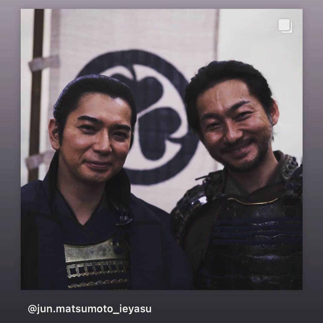 波岡一喜のインスタグラム：「殿。  最期まで お守り申し上げまする。  本多忠真  #どうする家康 #松本潤 #大好き #飲みませう🤣」