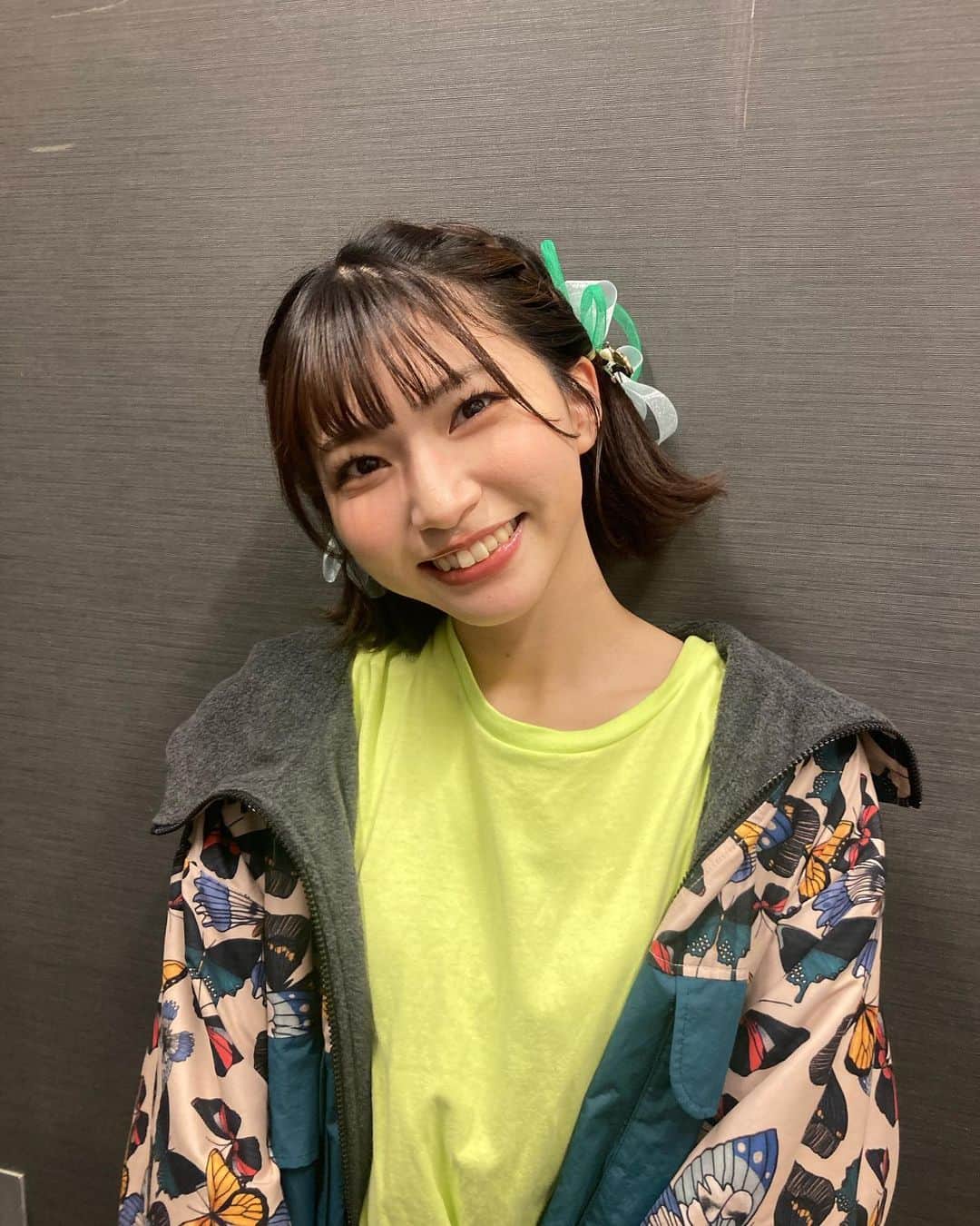 横道侑里のインスタグラム：「写真全然撮れなかったけど、 毎公演とても可愛いヘアセットしてくださいました♡︎ʾʾ これは3公演目！」