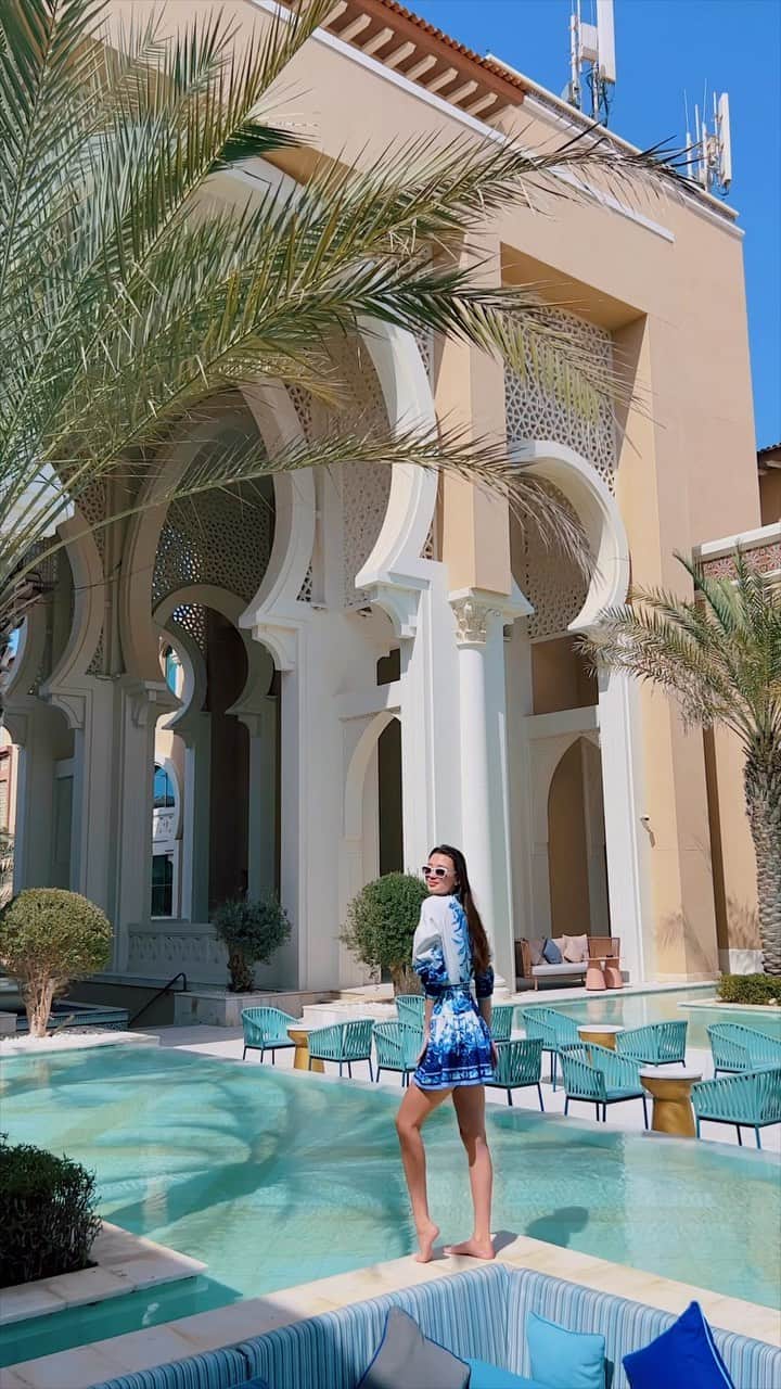 のインスタグラム：「When inspiration does not come to me, I go halfway to meet it 🦋  #RixosPremiumSaadiyatIsland #RixosMoments #RixosHotels #Life #Enjoy #Ispire #Love」