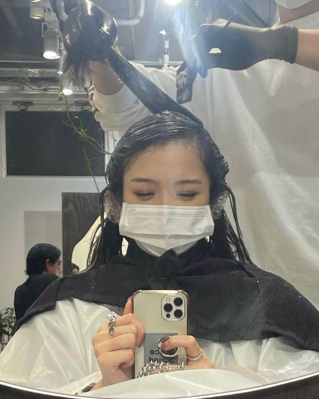 江夏詩織さんのインスタグラム写真 - (江夏詩織Instagram)「💇🏻‍♀️🖤」2月26日 22時53分 - shiori_enatsu