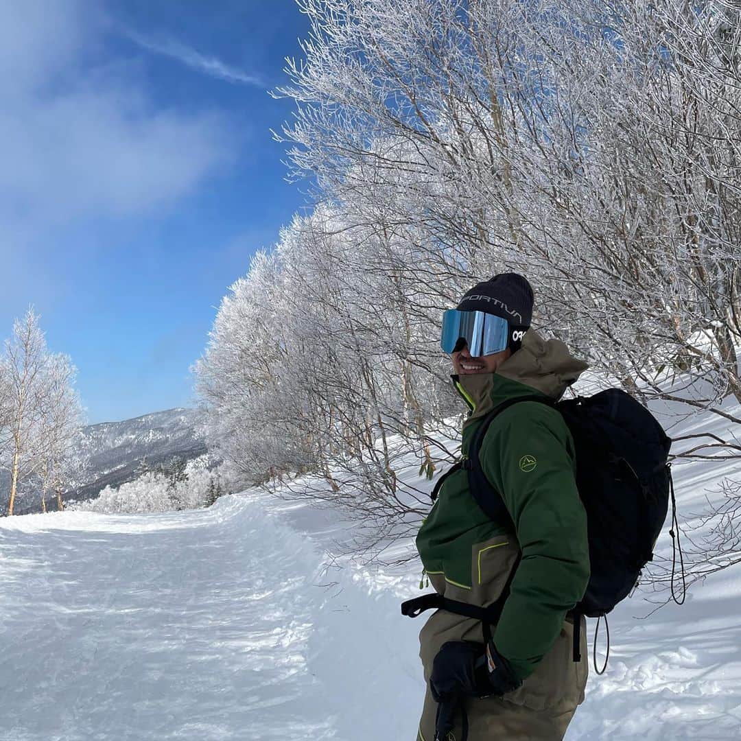 佐藤義朗のインスタグラム：「Skibum⛷  #ski #foryourmountain #skibum」