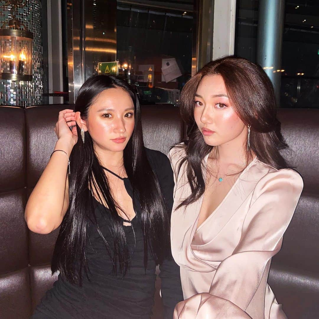 平田あいりのインスタグラム：「Saturday night with birthday girl🤎🤎これからもよろしくっ✨」