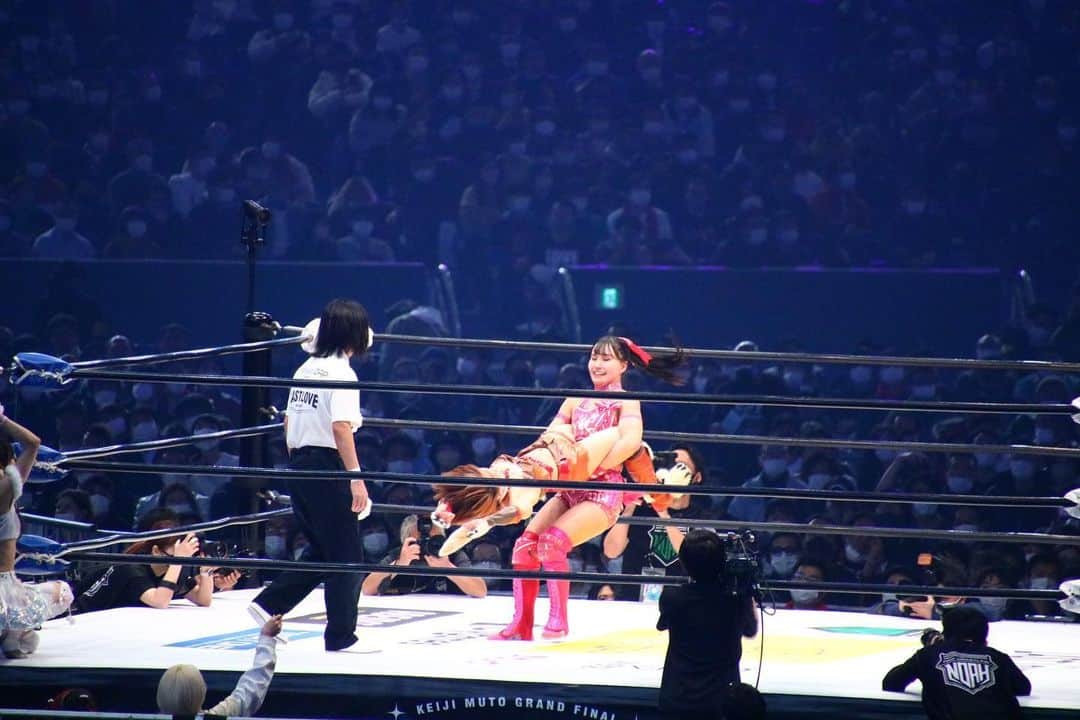 渡辺未詩（ミウ）のインスタグラム：「🎆🌷🫧 #東京ドーム #tjpw #mutofinal」