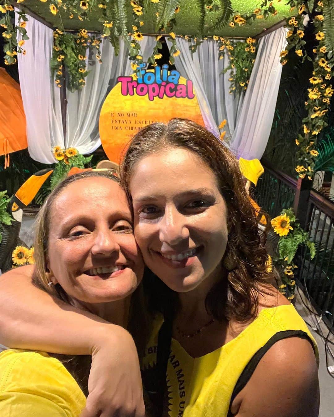のインスタグラム：「Amamos carnaval! E como é bom poder curtir novamente na avenida! Foi incrível!」