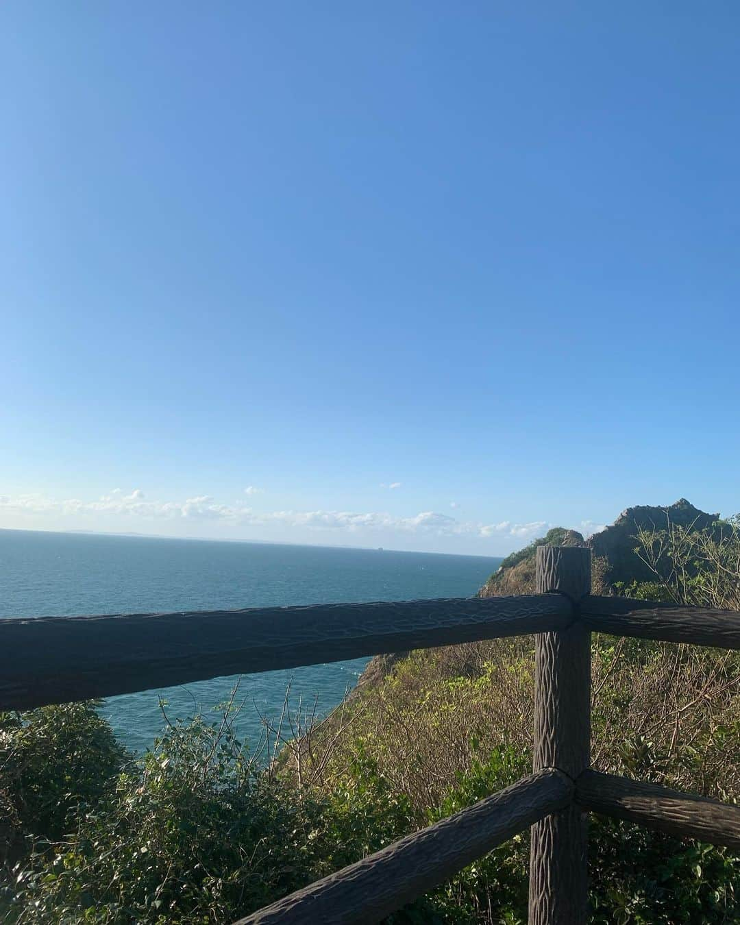 高野桃子さんのインスタグラム写真 - (高野桃子Instagram)「📍福岡県糸島の端っこ 芥屋の大戸公園にトトロの森！ザ・パワースポットって雰囲気ここ、ギリギリ夕方訪れたけど日が暮れたら怖いだろうな  #芥屋の大門 #芥屋の大門公園  #トトロの森　#モモトリップ」2月27日 1時10分 - takano_sd