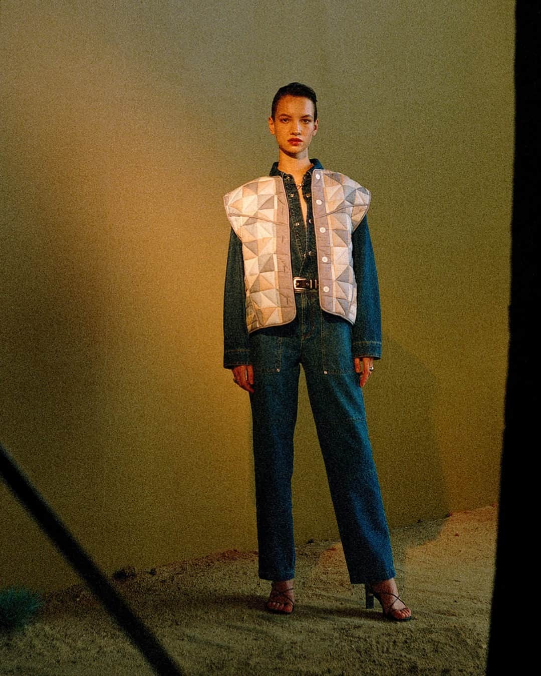 アドリアーノゴールドシュミットのインスタグラム：「Spring Denim never looked so good. Destructed washes, sun-drenched fades, and workwear details lead the way as we journey into the season ahead - Shop the collection now.」