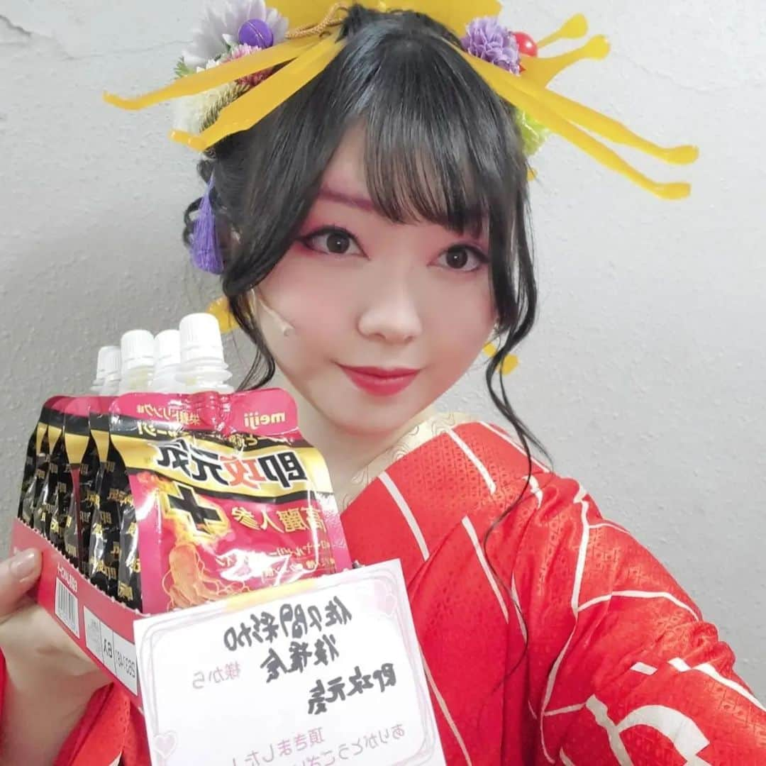 佐久間彩加さんのインスタグラム写真 - (佐久間彩加Instagram)「『新撰組ミュージカルに出演❣️』 久しぶり…小学生ぶりに舞台に出させていただきました✨ それも和装、遊女花魁役でした✨ このお化粧のまま、どこへても行ってまして…ぎょっとされたりしてました🤭 豪華なキャストさまばかりの舞台。 元仮面ライダーさま、ポケモンのサトシさま、AKB…もう日々勉強出来ました✨ 皆さまとご一緒できて本当に感謝です🙇‍♀️ #しんみゅ #新撰組 #草月ホール #生演奏ミュージカル」2月27日 14時34分 - ayaka.daze