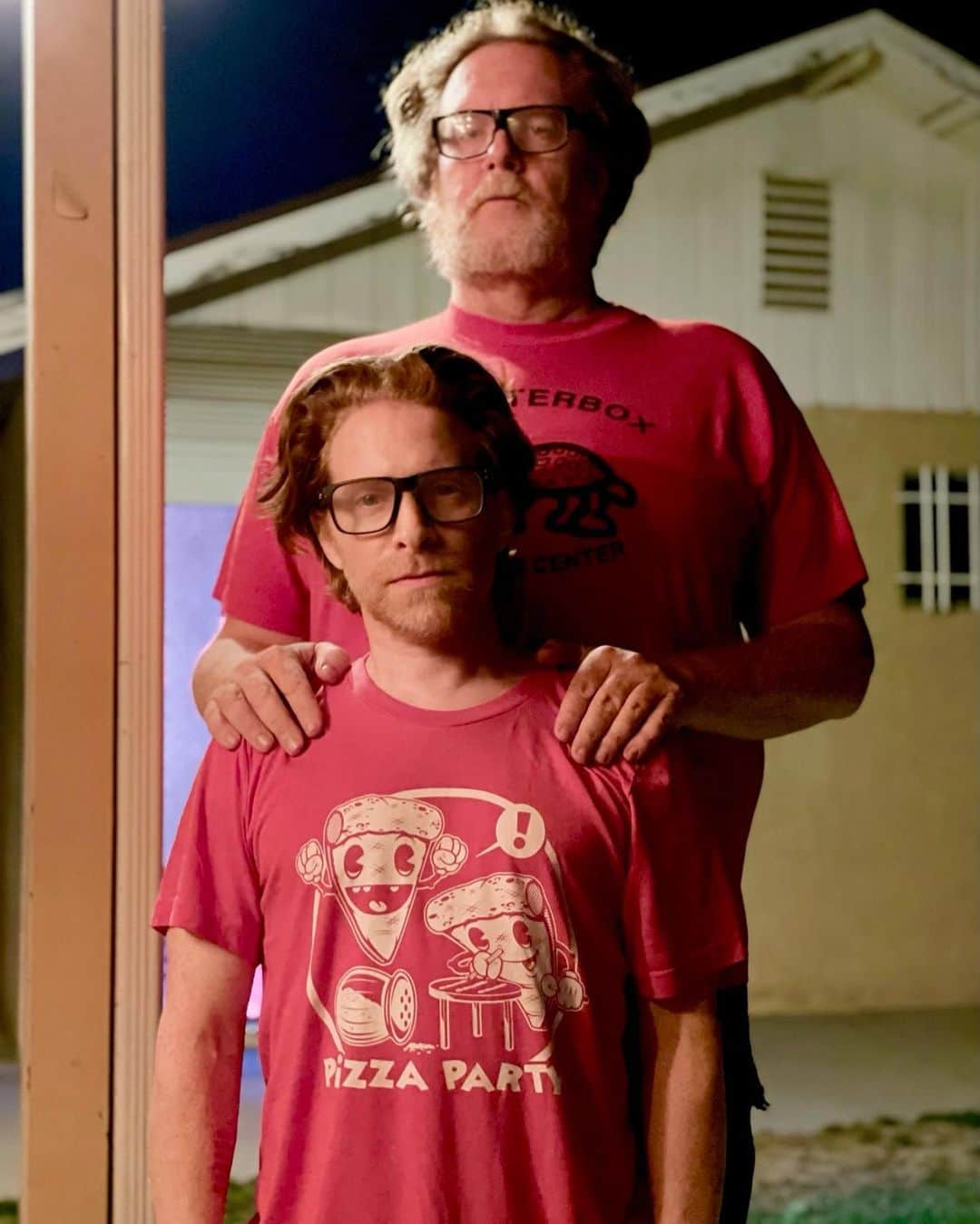 セス・グリーンのインスタグラム：「Happy happy birthday to my twin brother @steveagee  Truly the greatest doppelgänger a funhouse mirror could ask for.  Please wish this stellar human a very happy birthday ❤️」