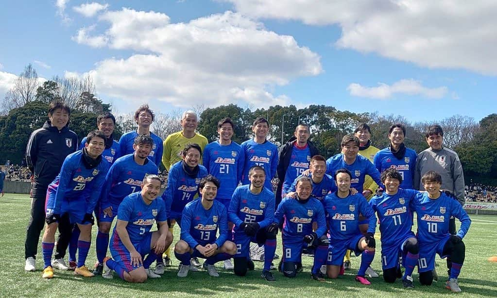 中田浩二さんのインスタグラム写真 - (中田浩二Instagram)「宝くじドリームサッカーin春日⚽️  午前中の子どもたちへの指導は啓太と！ 午後のエキシビジョンマッチにもたくさんの方が観戦にきてくれてありがとうございました！ 60分フル出場で頑張りました〜！  #宝くじドリームサッカー  #福岡県春日市  #元サッカー日本代表  #79年組 #黄金世代」2月27日 15時38分 - koji.nakata_official