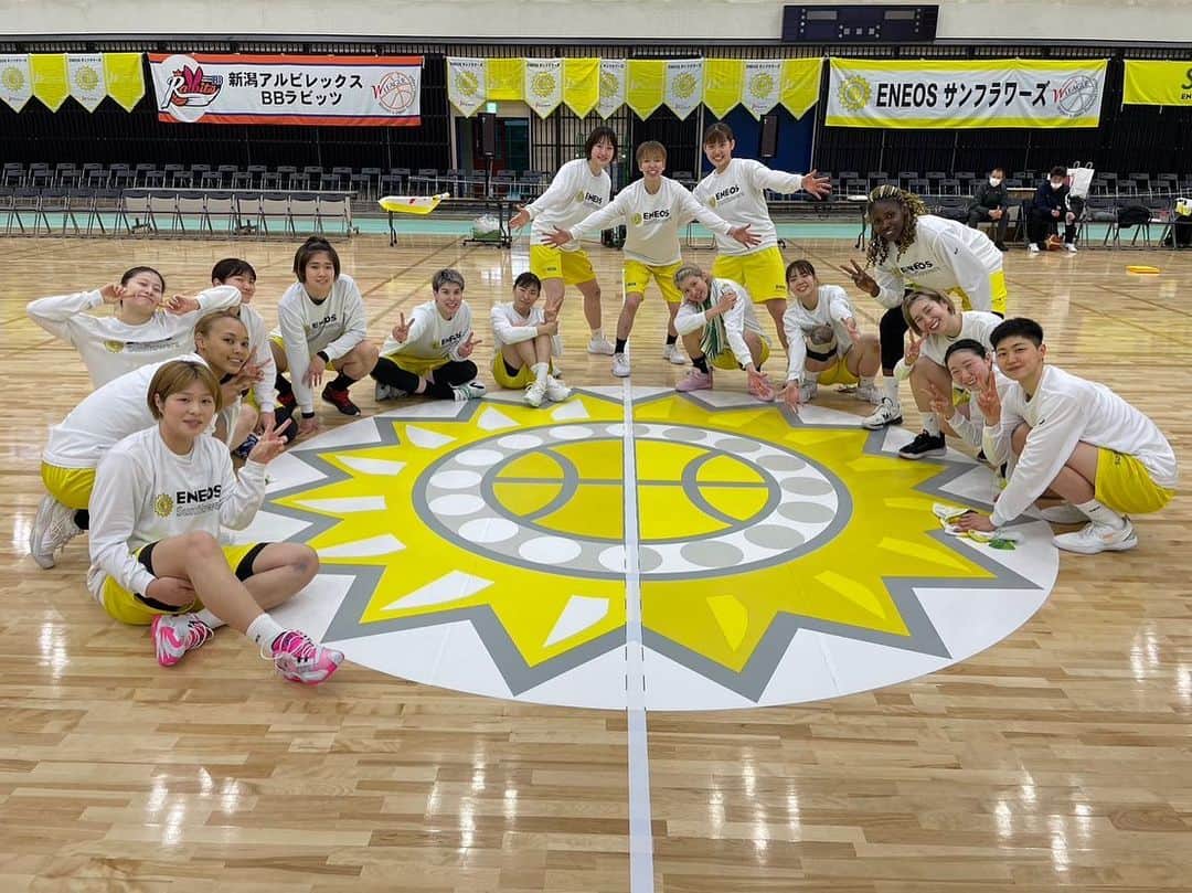岡本彩也花のインスタグラム：「🔥home game🔥 沢山の応援ありがとうございました。 なかなか千葉で試合がないのですが3月18.19日に八千代で試合があるので会場でお待ちしています🔥 . . 復帰して2ヶ月ちょっと経ちました。 そして来月には…怪我から1年経ちます。 少しずつだけど動けるようになってお膝も毎日頑張ってくれています🔥 まだへなちょこですが…笑 まだまだこれからですね！ 無理なく自分のペースで🏃‍♀️」