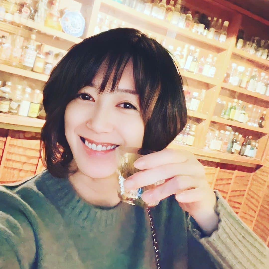 凰稀かなめのインスタグラム：「金沢公演有難うございました〜😊 食べ物もお酒も美味しい🥃 とても良い出会いが出来ました☺️ 金沢の皆様〜地方からお越しの皆様〜ありがとうございました😭 次の地、新潟へ参る🤛🏻 新潟でお会いしましょう〜✨  #マットとかなめの価値組Sunday #アデランス　#ビューステージ　#ファインペッツ　#odeur  #phoenixtears #フェニックスティアーズ  #お芝居大好き  #凰稀かなめ #孤独だっていいじゃない #ポメラニアン  #おこめ　#東京新聞　#熱風涼風　#巌流島　#明治座　#ブルーノート東京　#ホロー荘の殺人」