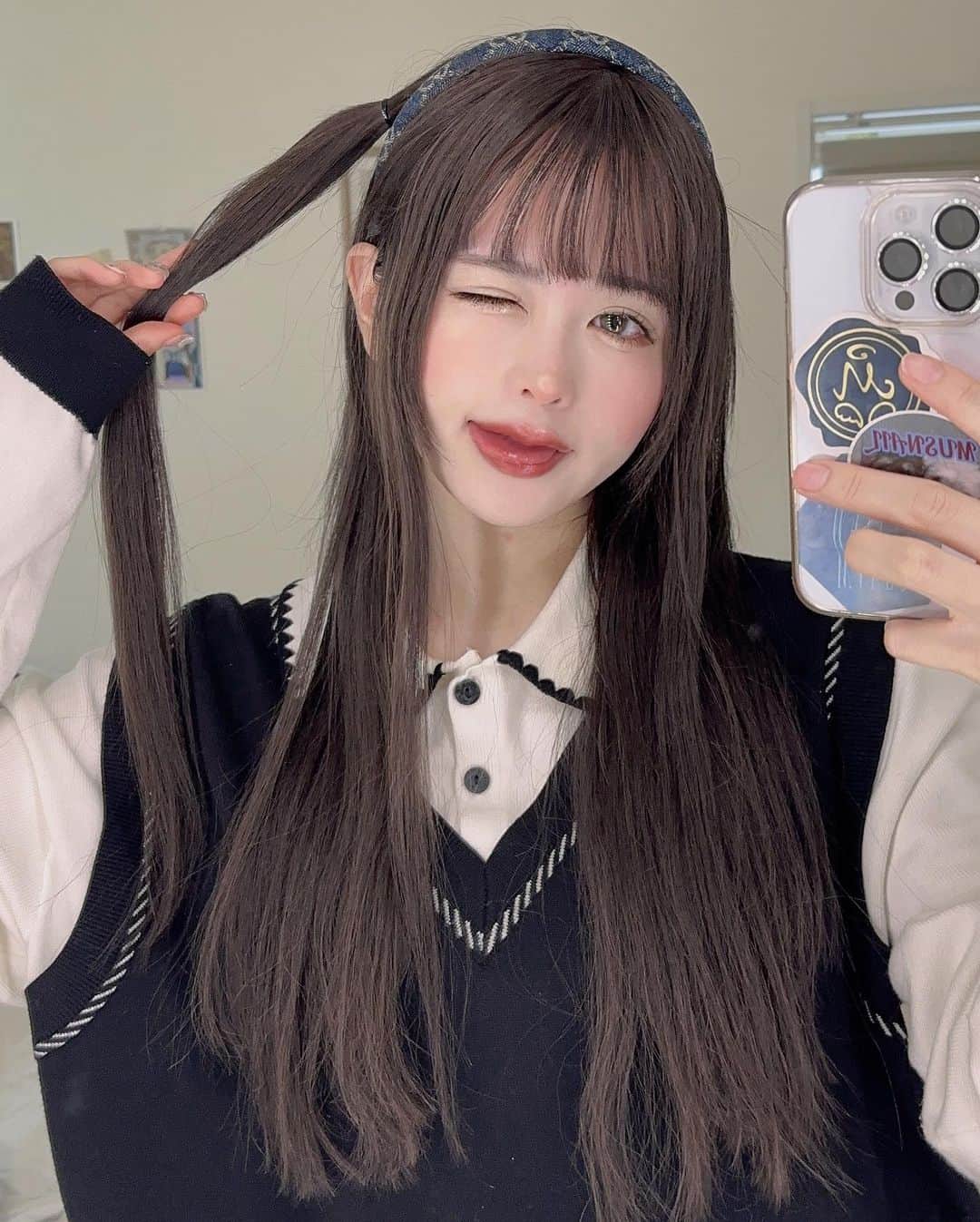 のインスタグラム：「髪の毛黒くしてエクステつけ直した！💖トリートメントもしてもらってきゅるきゅる  どうかな？𖦹‎' ‐ '𖦹‎‎  @ankhcross_aoyama  @tamako_tamako」