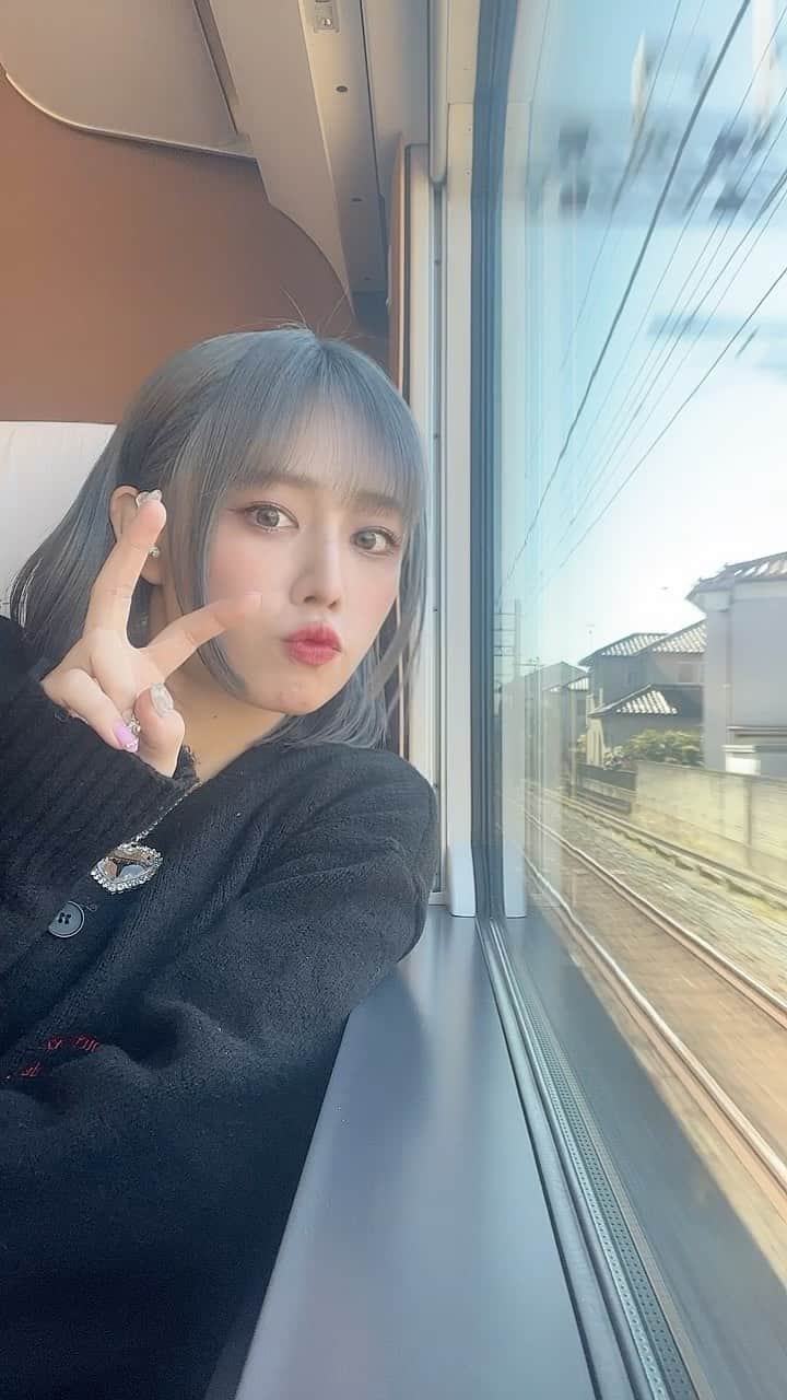 廣田あいか のインスタグラム：「どこへ行くでしょうか？🥹✊🏻」