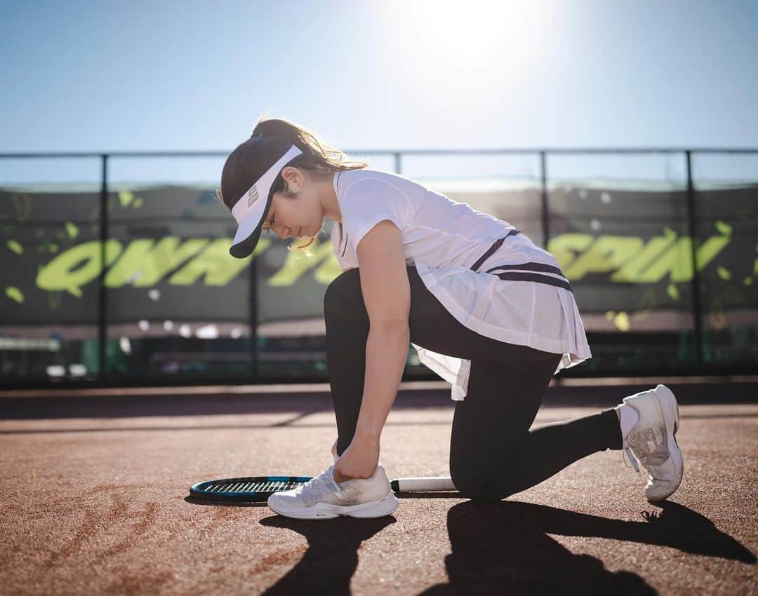 吉冨愛子 のインスタグラム：「2023 BABOLAT SSモデル🤍  全身白コーデです👗 春夏にぴったりな爽やかなコーディネートでかわいい！  #テニス #テニス女子 #テニスウェア #レディース #バボラ #白コーデ #爽やか #春夏 #モデル #tennis #tennisplayer #tenniswear #babolat #babolattennis #babolatfamily #babolatjapan #white #ssmodel #アオヤマスポーツ」