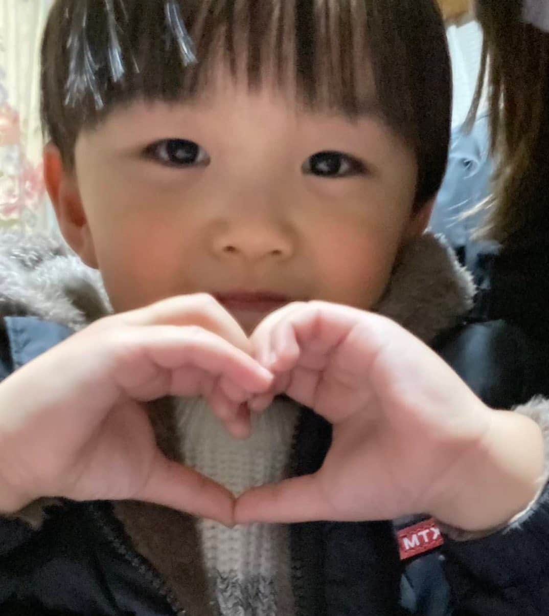宇都直輝のインスタグラム：「心から愛してる😘」