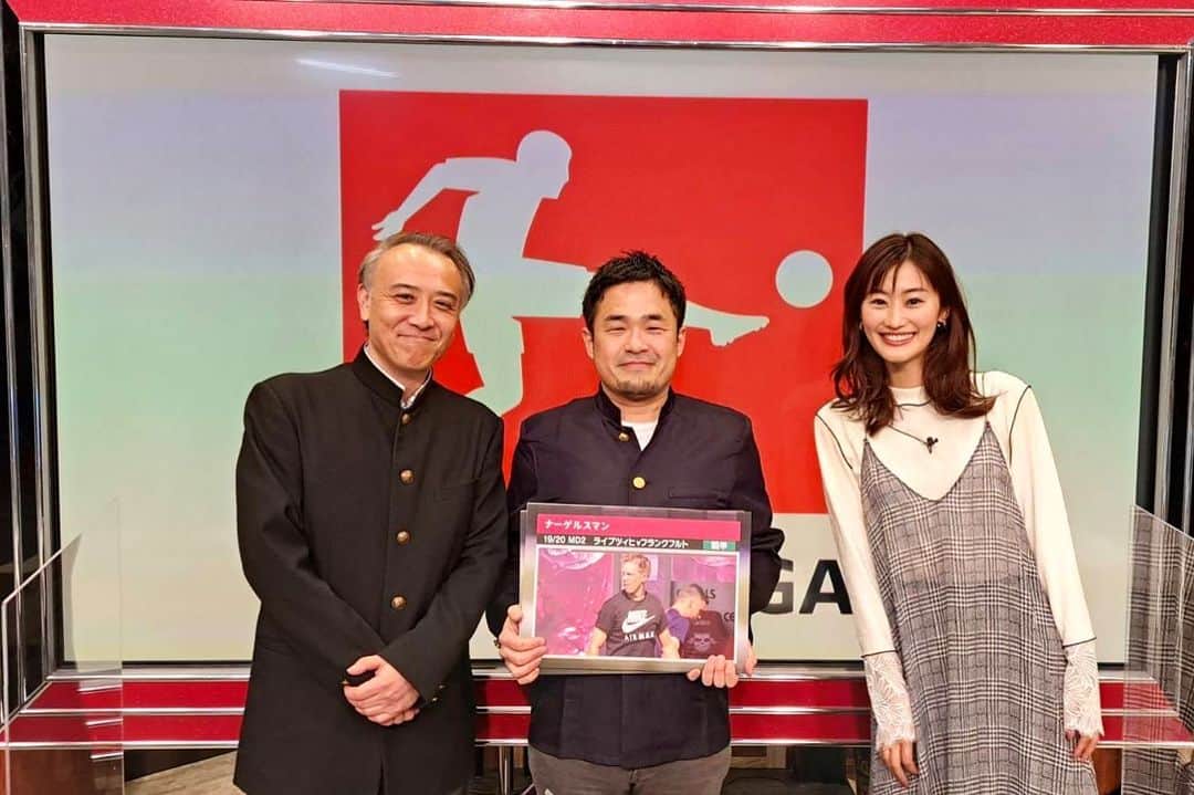 のインスタグラム：「. 楽しかったブンデスリーガ大学の思い出を🌸👨‍🎓 初回から観ていた番組だったので安井さんとミムラさんにお会いできたのも嬉しいポイントでした☺︎ 動画配信サービスSPOOXでも覧いただけます✌︎  #ブンデスリーガ #サッカー #⚽️」