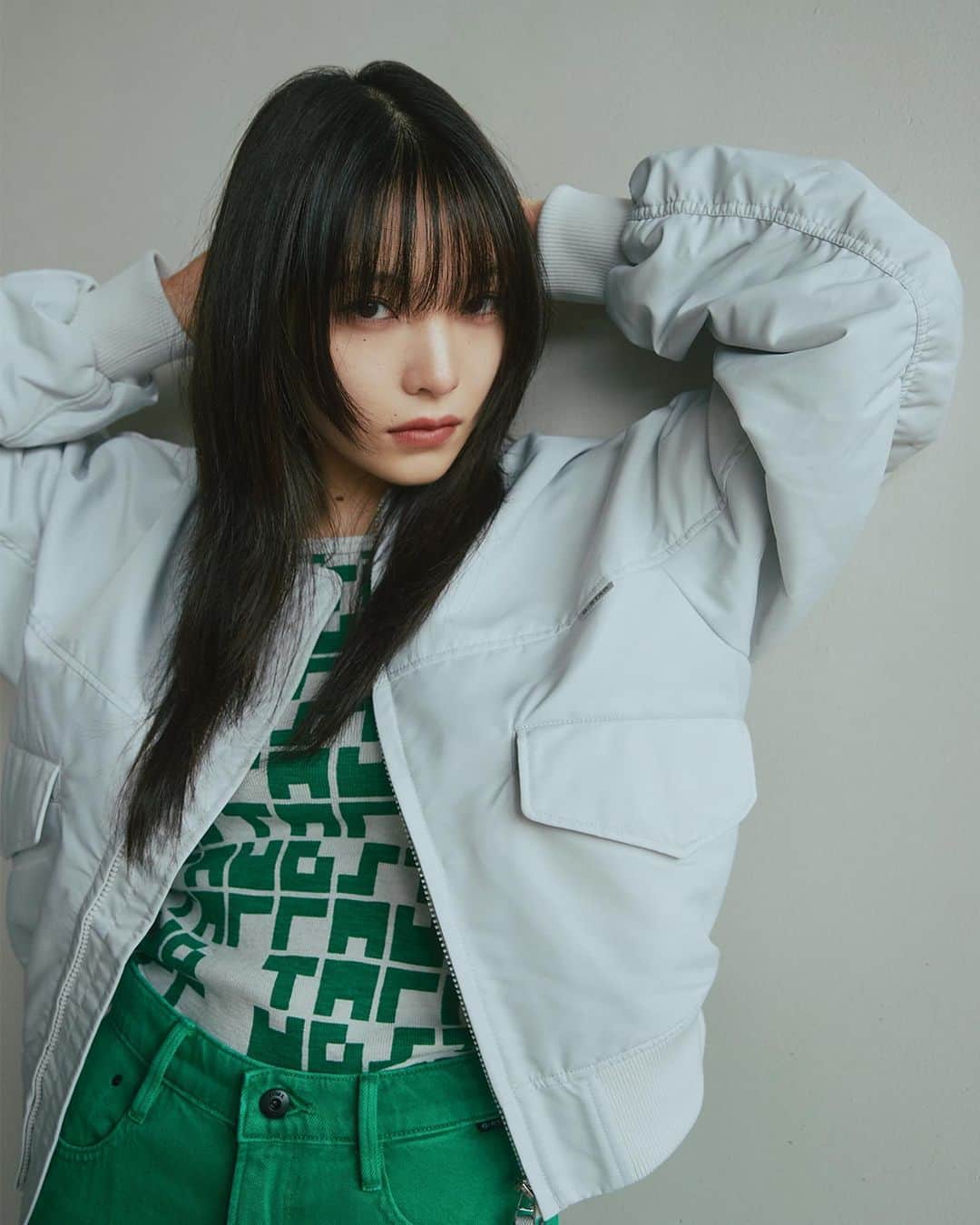 江崎ななほのインスタグラム：「New and now. NANAHO (@nanaho_ezk) が着る、春コーデ。  #GStarRAW #GStarRAWjapan #ジースターロゥ #denim #デニム #ハイウエストデニム #ワイドデニム #グリーンコーデ #サステナブル」