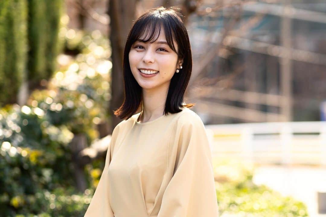 のインスタグラム：「近々、連載の写真を新しくするということで。タイトル画像にも使用している1枚を、こちらに残しておきます。  週プレ連載 #643を待ちわびて 毎週土曜に更新し、先日第50回を迎えました。ご愛顧いただきありがとうございます。  寒さの緩みと白球の音に、春の訪れを感じますね…☺️🌸」