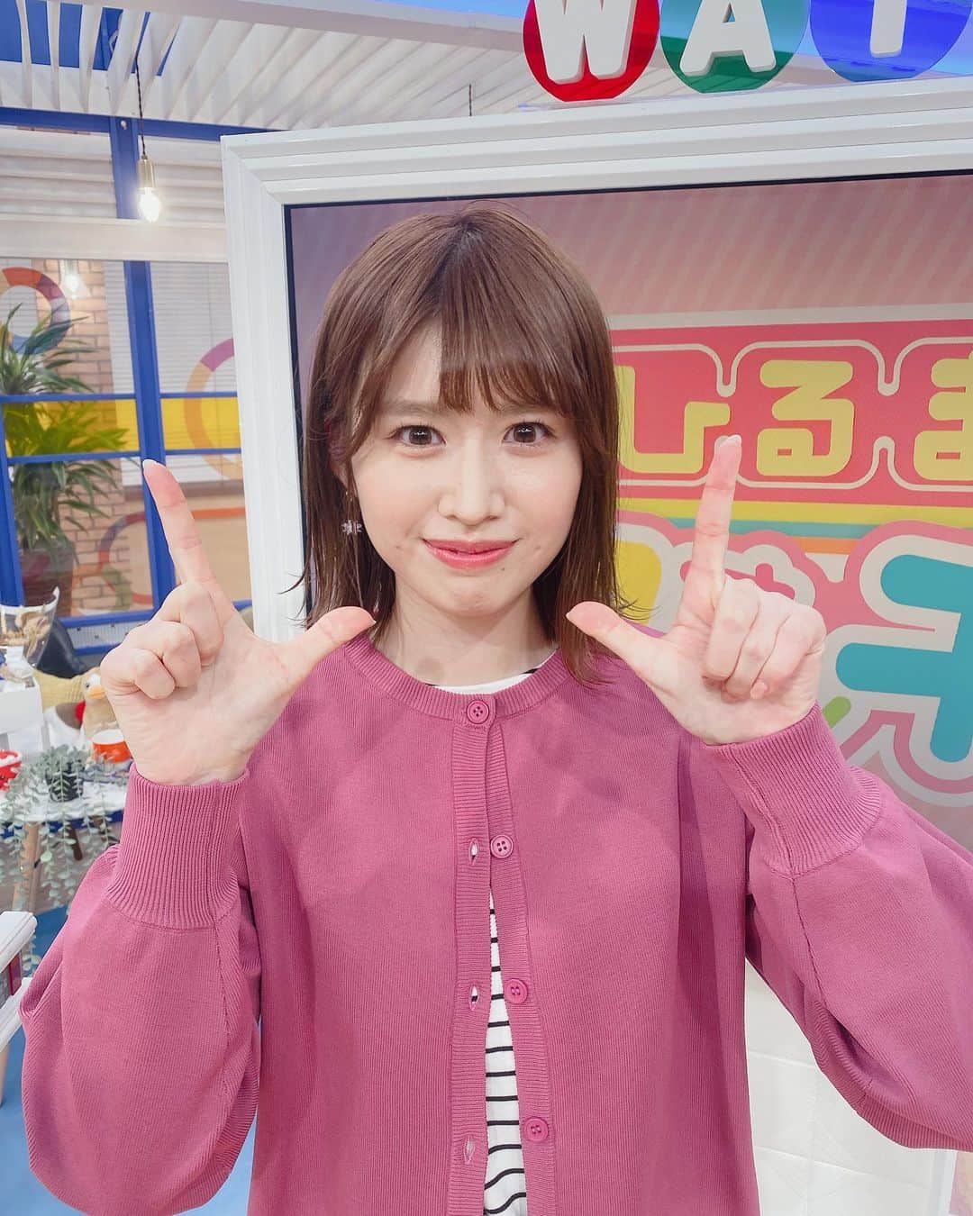佐藤朱のインスタグラム：「ひるまでウォッチン！ いつも楽しみなオガトレのコーナー、 本日は、ずっと気になっていた音ゲーのトレーニングでした💪🎶 ノリノリの音楽とトレーニングの相性は抜群です😆 #オガトレ #仙台 #アナウンサー衣装」