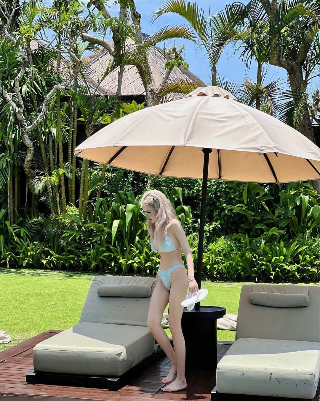 Grace Chowのインスタグラム：「🏖」