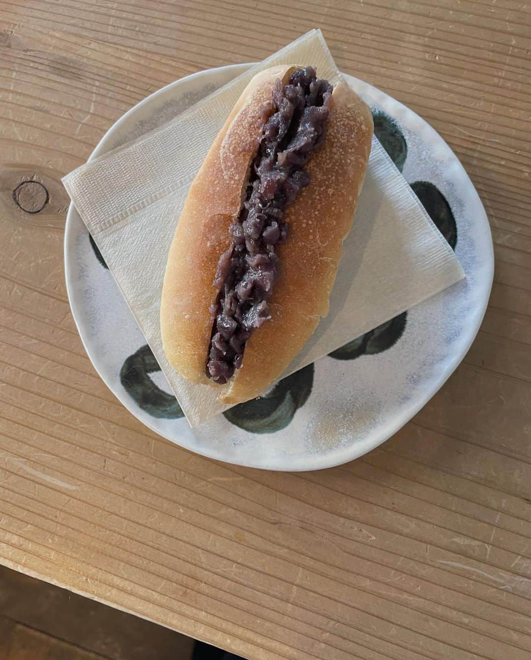 松本瞳のインスタグラム：「2月メモ😋🍴 1 溝の口 アベコーヒー 2 甲府のkinowa 3 下北沢のダニエラ 行ってみたかったダニエラはちーちゃんバースデー🎉で3人で。このマッシュルームのサラダ?がとても美味しかった🫶✨」