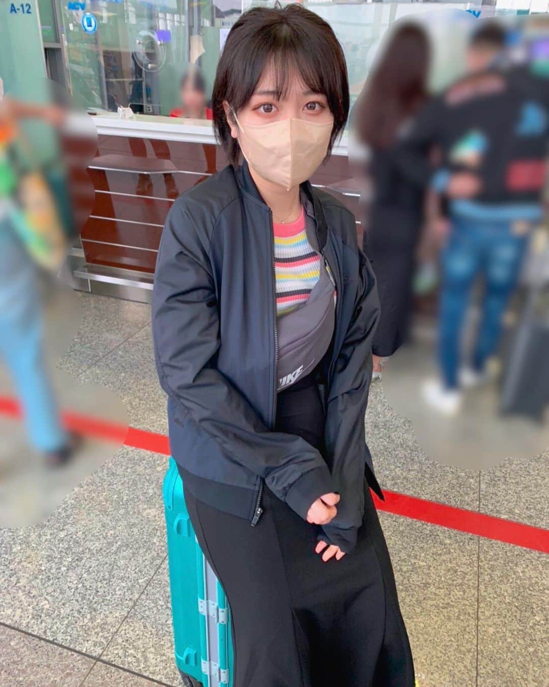 赤崎月香のインスタグラム：「・ 実は先日旅行に行ってました！ どーこだ」