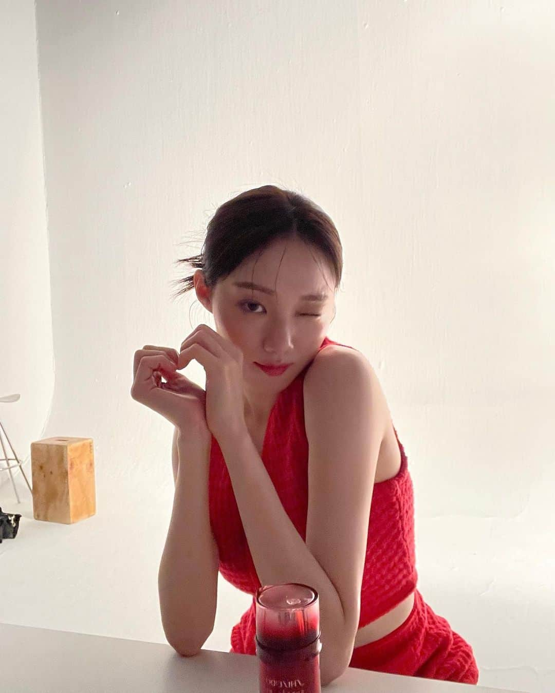 イ・ソンギョンさんのインスタグラム写真 - (イ・ソンギョンInstagram)「❤️SHISEIDO」2月27日 22時06分 - heybiblee