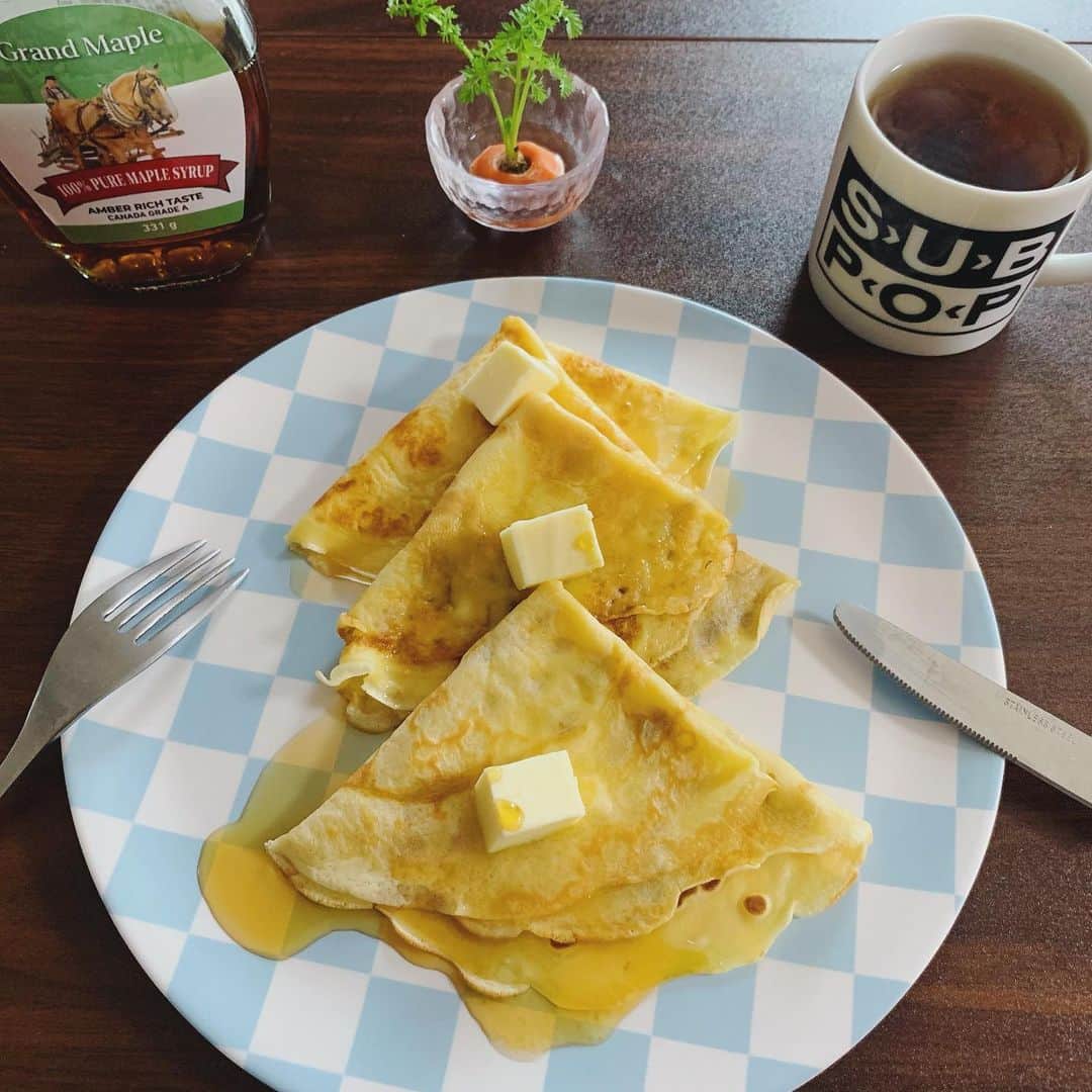 Helmet&Underground RIKOのインスタグラム：「この前焼いたクレープ。次はパリパリに焼きたい」