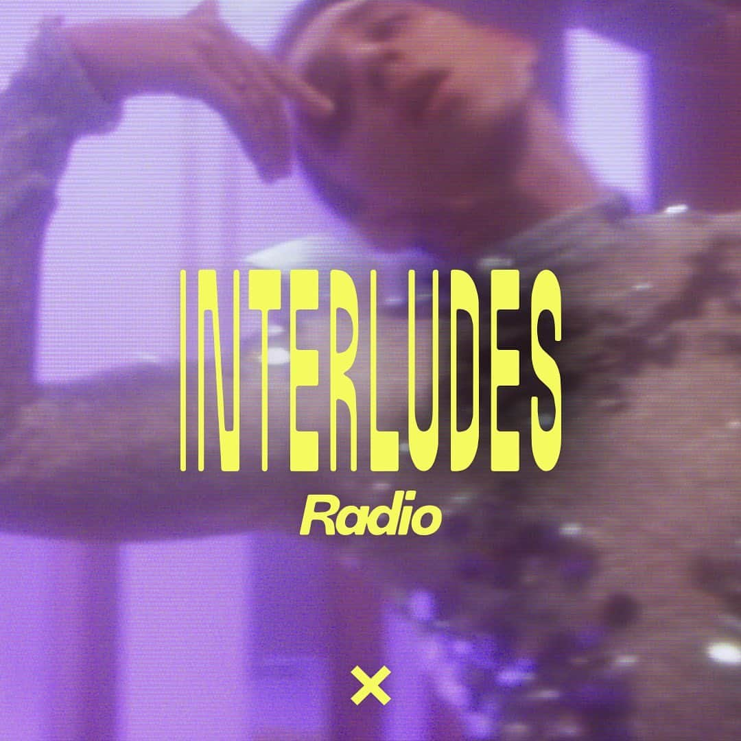 The xxさんのインスタグラム写真 - (The xxInstagram)「@hideousbastard is hosting the final episode of our Interludes Radio on @applemusic where he will be playing a new @planningtorock remix of Fruit for the first time 🫐 We all jumped on a call to update each other and you on what we are working on, what’s next and picked our fave remixes to share with you. Tune in tomorrow 🌞」2月27日 23時09分 - thexx