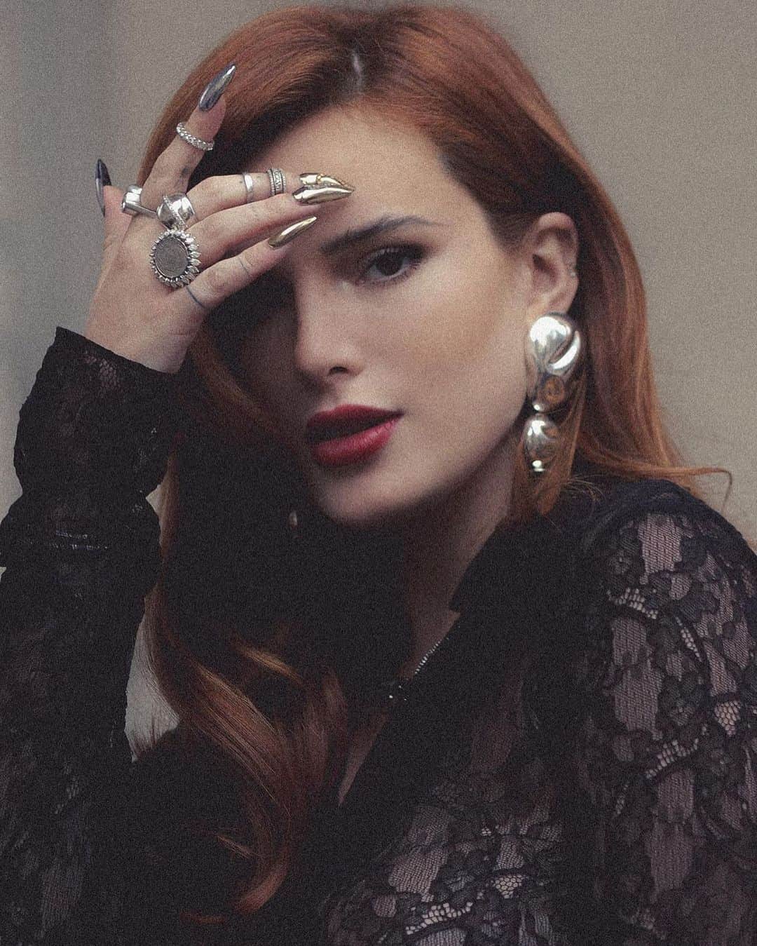 Monica Sordoのインスタグラム：「Striking Bella wearing the Oriente Earrings for the @philosophyofficial show during Milan Fashion Week #MFW  ~  Styled by @krisyasker  Portrayed on film by @khalifaababacar_」