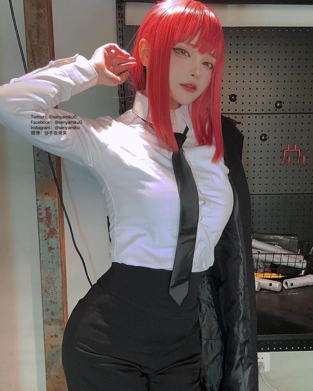 千夜未来のインスタグラム：「梦幻联动！2役❤️  #NIKKE #chainsawman  #NIKKEチェンソーマンコラボ #マキマ」