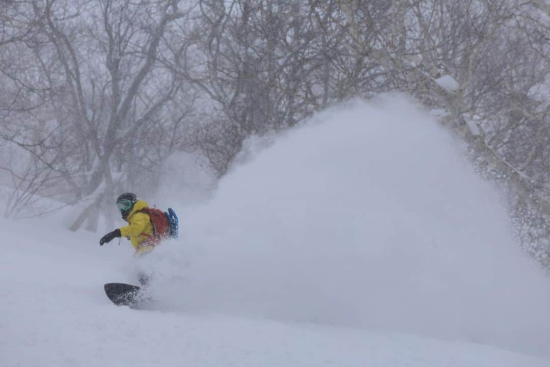 田中毅さんのインスタグラム写真 - (田中毅Instagram)「. 暖かくなるのは嬉しいんだけど、 寂しくもあるんだよな、snowsurf始めてから🏂  #snowsurf #backcountry #japow #hokkaido #niseko」2月28日 19時23分 - tanaka_ta_ke_shi