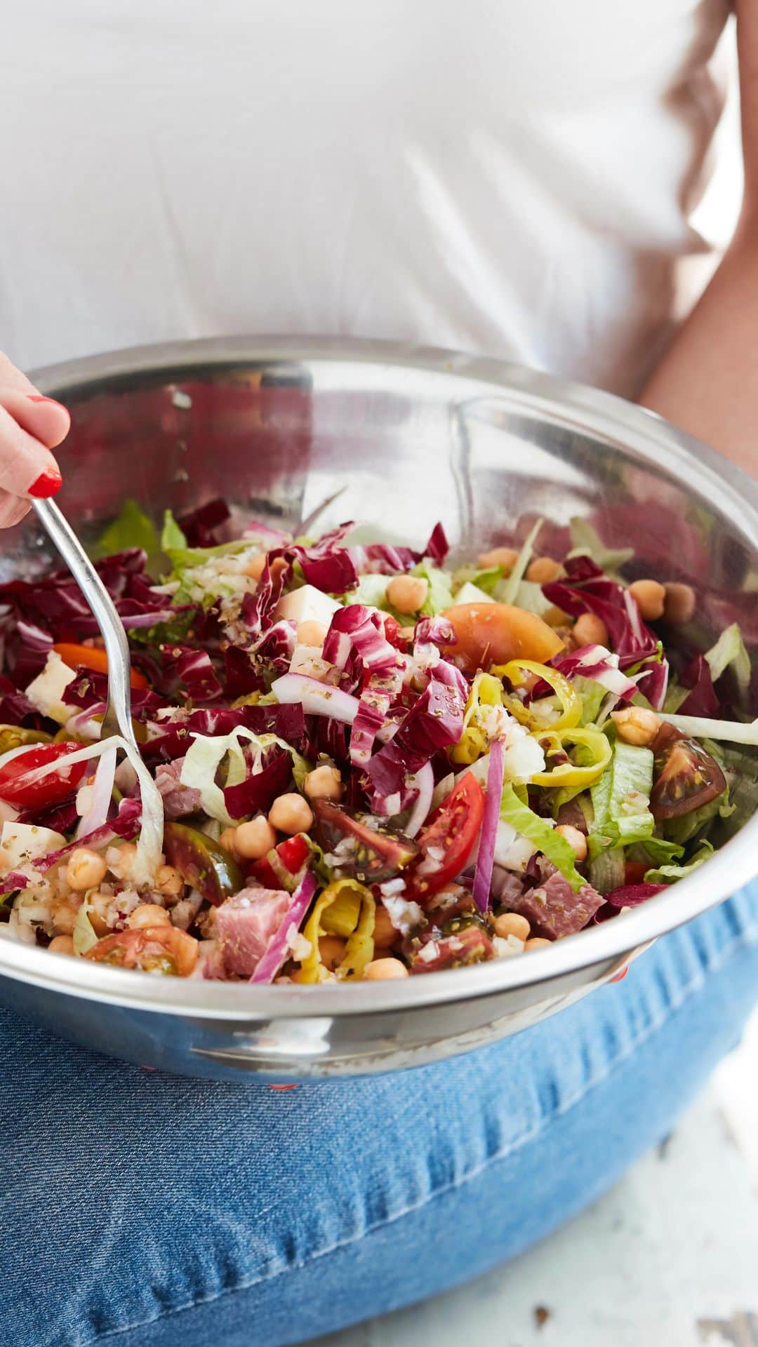 Gaby Dalkinのインスタグラム：「IG live of my current favorite chopped salad 🤍」