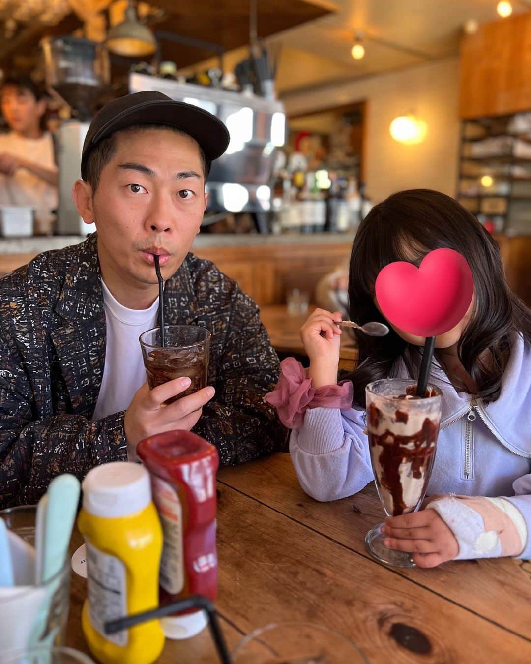 のインスタグラム：「娘の病院終わりにランチ。」