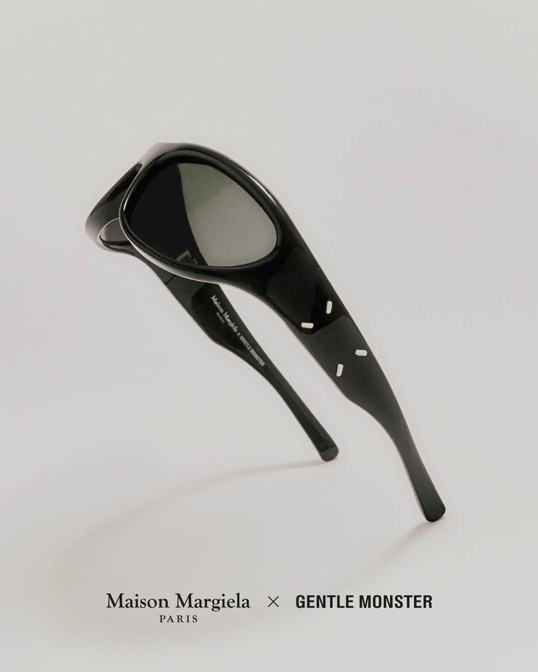 GENTLE MONSTERのインスタグラム：「Maison Margiela × Gentle Monster eyewear collection has officially launched worldwide. Encompassing eleven designs across numerous colourways, the eyewear collection embodies the brands’ value of uncompromised creativity and self-expression. Available now on Gentlemonster.com and offline stores worldwide.⁣ ⁣ Due to high demand, the sold out products will be restocked soon.⁣ ⁣ ⁣Maison Margiela × Gentle Monster 아이웨어 컬렉션의 글로벌 런칭을 알립니다.⁣ 두 브랜드의 DNA가 담긴 11개의 디자인과 실제 실로 구현한 Maison Margiela의 4개의 화이트 스티치를 더하여 두 브랜드의 타협하지 않는 창의성과 자기표현의 가치를 표현한 컬렉션을 선보입니다. 컬렉션을 Gentlemonster.com 그리고 전 세계 오프라인 스토어에서 지금 만나보세요.⁣ ⁣ 빠른 재고 품절로 인한 제품들은 추후 입고 예정입니다.⁣ ⁣ #MaisonMargielaxGentleMonster⁣ #GentleMonster」