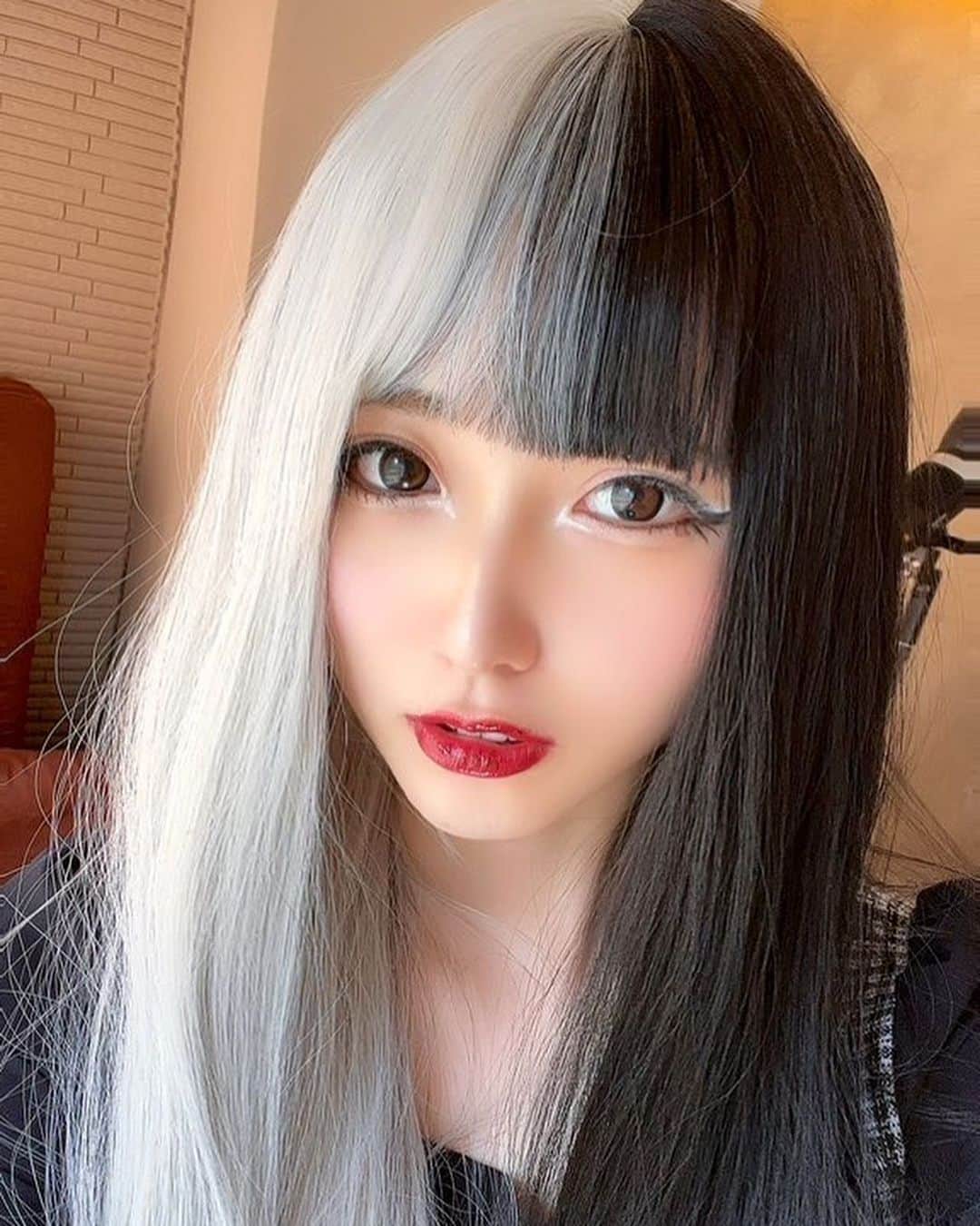 若月まりあ（若月瑪麗亞）さんのインスタグラム写真 - (若月まりあ（若月瑪麗亞）Instagram)「撮影📸✨ 奇抜な髪の毛好き(*´ω｀*)💓‪」2月28日 14時48分 - maliawakatsuki_official