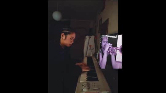 LISACHRISのインスタグラム：「HEY KINGS AND QUEENS🎱 HERE'S TO MY REMIX TO MY TRAXX "SITT" WITH 5lack.   hey lis...make a bad song and make it badder!  PLAYING, WITH Asei Muraguchi🎺THIS IS THE HILITE OF FEB🖤 FULL VERSION IS ON MY YOUTUBE  TO CELEBRATE UR VARIOUS FEELINGS⚓💀⚓  #嫉妬 #SITT #5LACK」