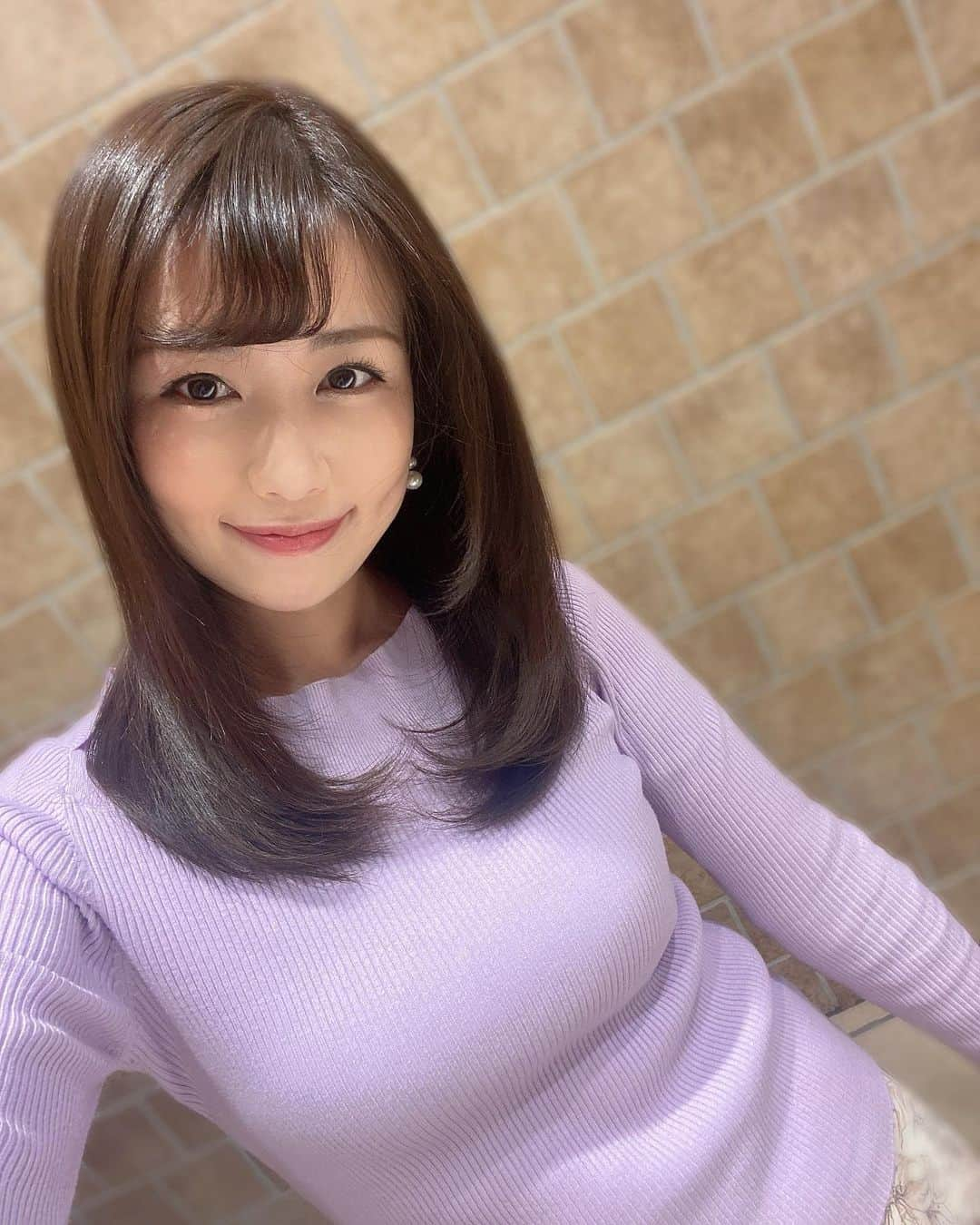 道岡桃子さんのインスタグラム写真 - (道岡桃子Instagram)「２月おつかれさまでした❣️  今月は５０００人も増えて、  ３.７万人になりました〜✨✨  いつも、いいね！と  素晴らしいコメントやメッセージを  ありがとうございます✨  すべて拝見し、癒されております🥰  あと、花粉対策あれば教えてください😂  ３月もよろしくお願いします🌸  #アナウンサー  #フリーアナウンサー  #女子アナウンサー  #アナウンサー衣装  #女子アナコーデ  #女子アナ #ニット  #フォロワー #フォロー  #セゾンドパピヨン  #followforfollowback  #followｍe #follow #japan #japanesegirl」2月28日 17時48分 - momoko_ana