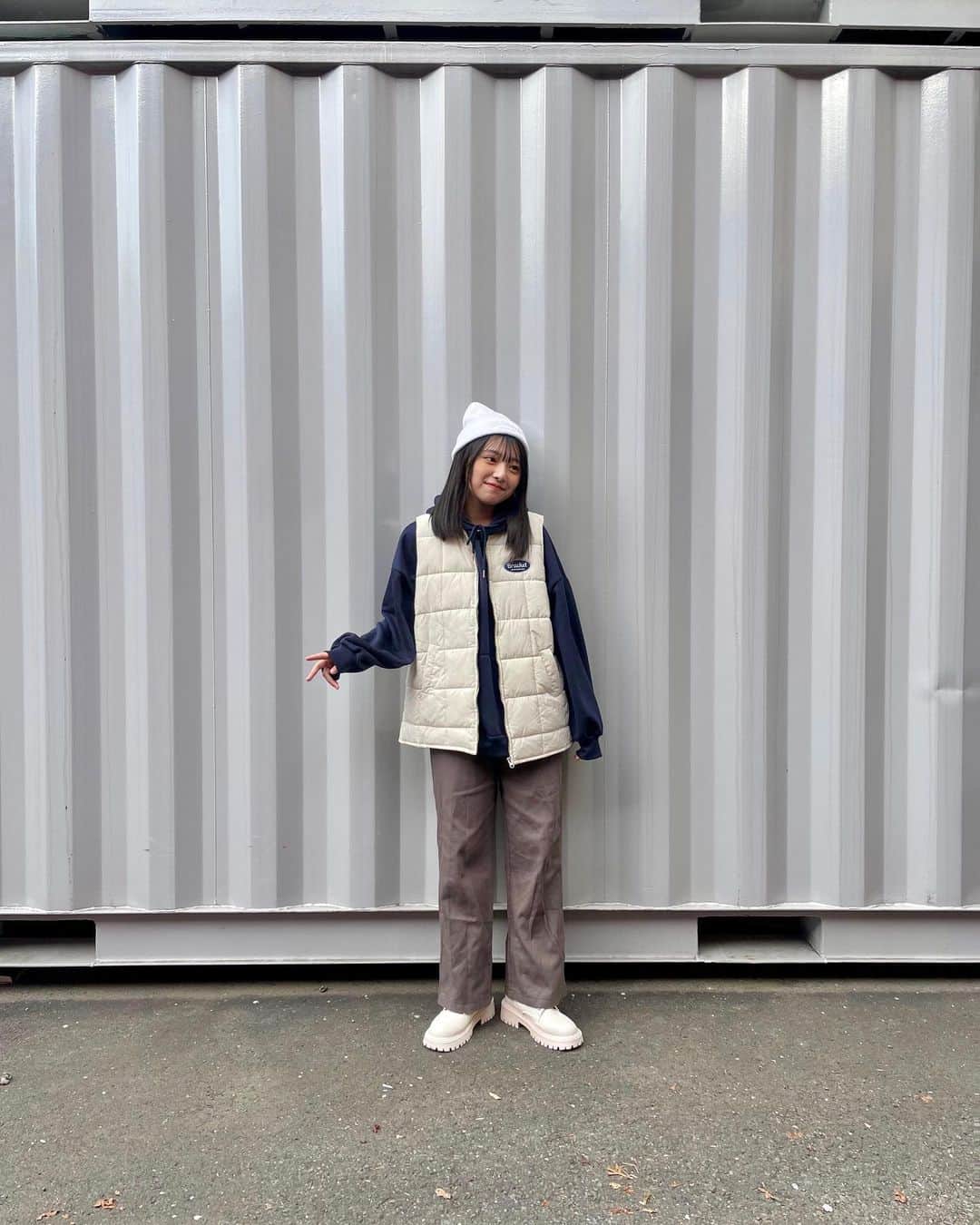 ありささんのインスタグラム写真 - (ありさInstagram)「最近ニット帽にハマっております🧵✌🏻   #私服  #ストリートファッション  #ニット帽」2月28日 19時48分 - ari_arisa528
