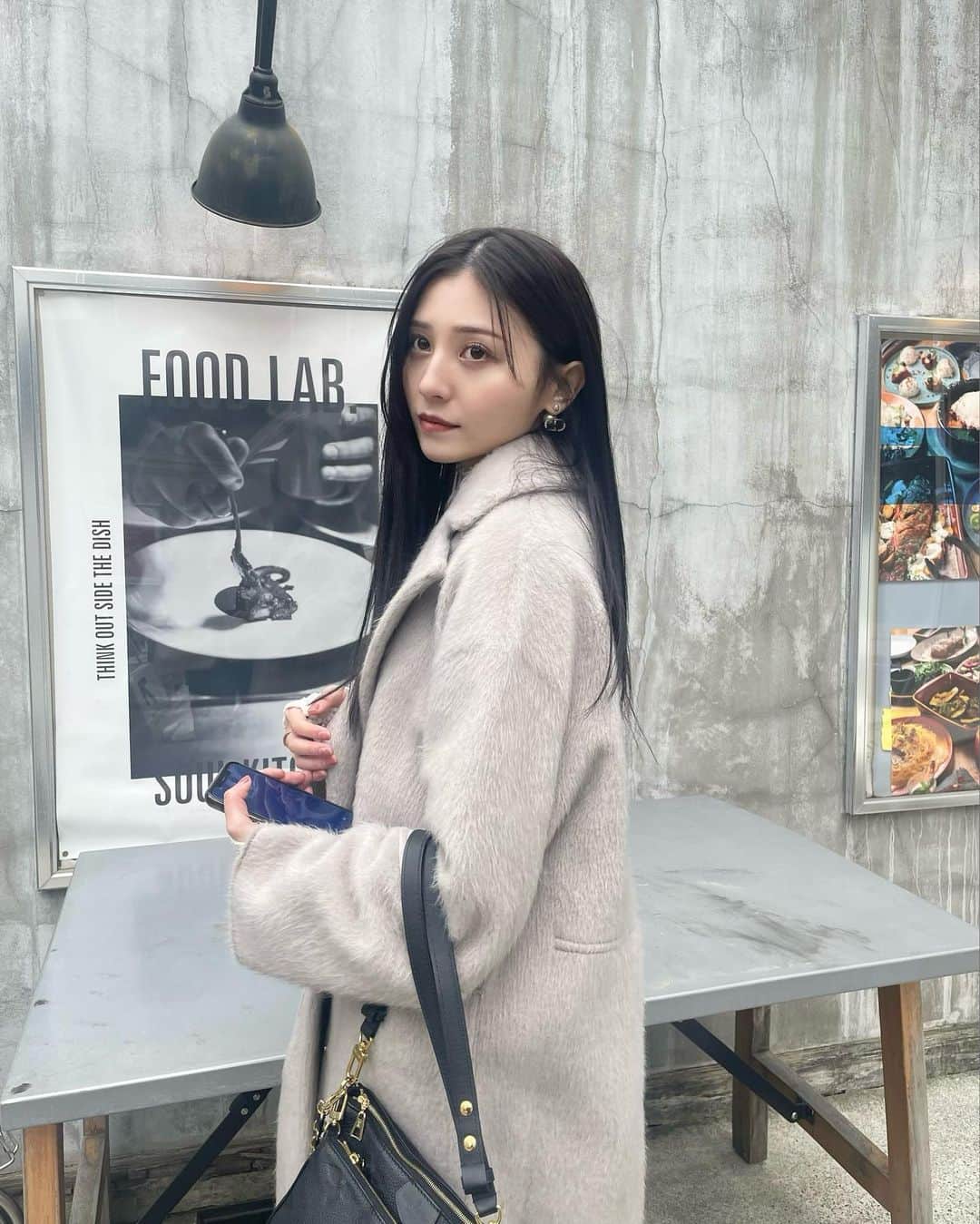 吉井美優のインスタグラム：「🤳🏻🍝🖤 ？」