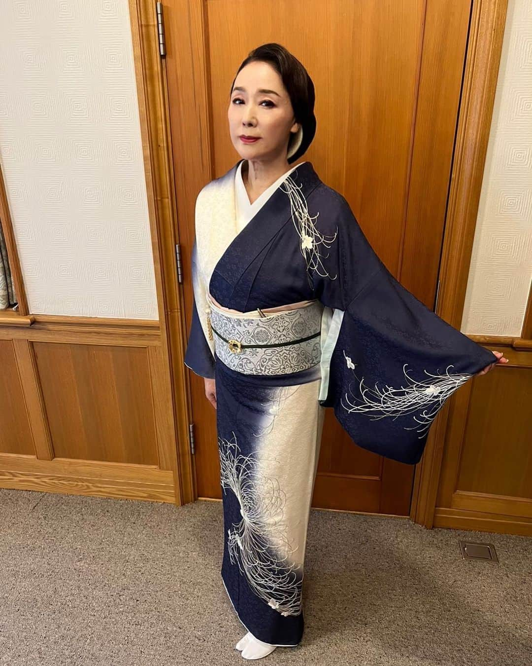 浅野ゆう子さんのインスタグラム写真 - (浅野ゆう子Instagram)「さぁ〜て  今週、最終回を迎えます  テレビ朝日　木曜ドラマ  【警視庁アウトサイダー】  最終回はこのお着物で出演させていただいております❣️  ぜひ❗️ご覧になってくださいませね　^_^  #テレビ朝日 #木曜ドラマ #警視庁アウトサイダー #西島秀俊　さん #濱田岳　さん #上白石萌歌　さん #私も #浅野ゆう子」2月28日 20時28分 - yukoasano_official